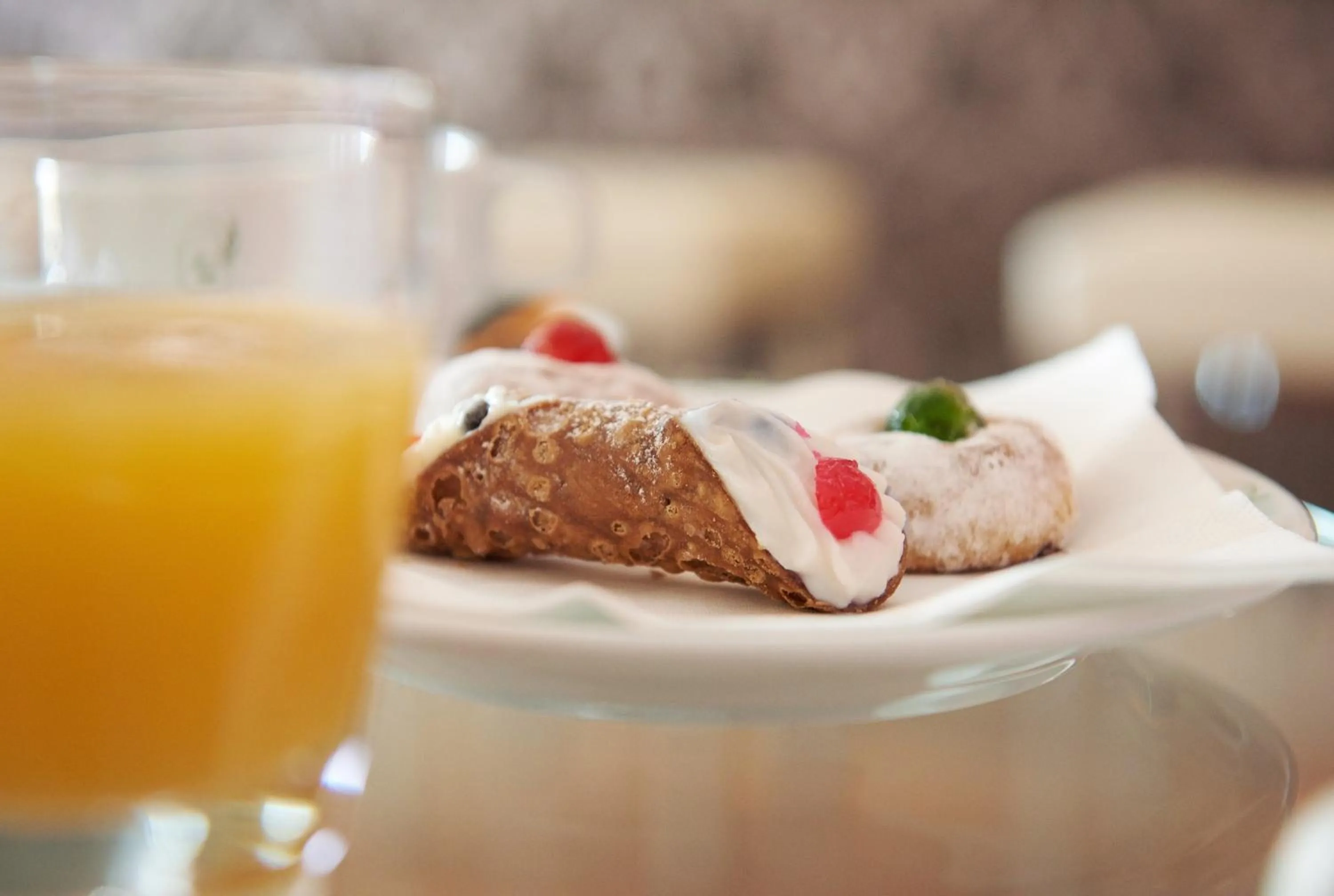 Buffet breakfast in Hotel Al Madarig