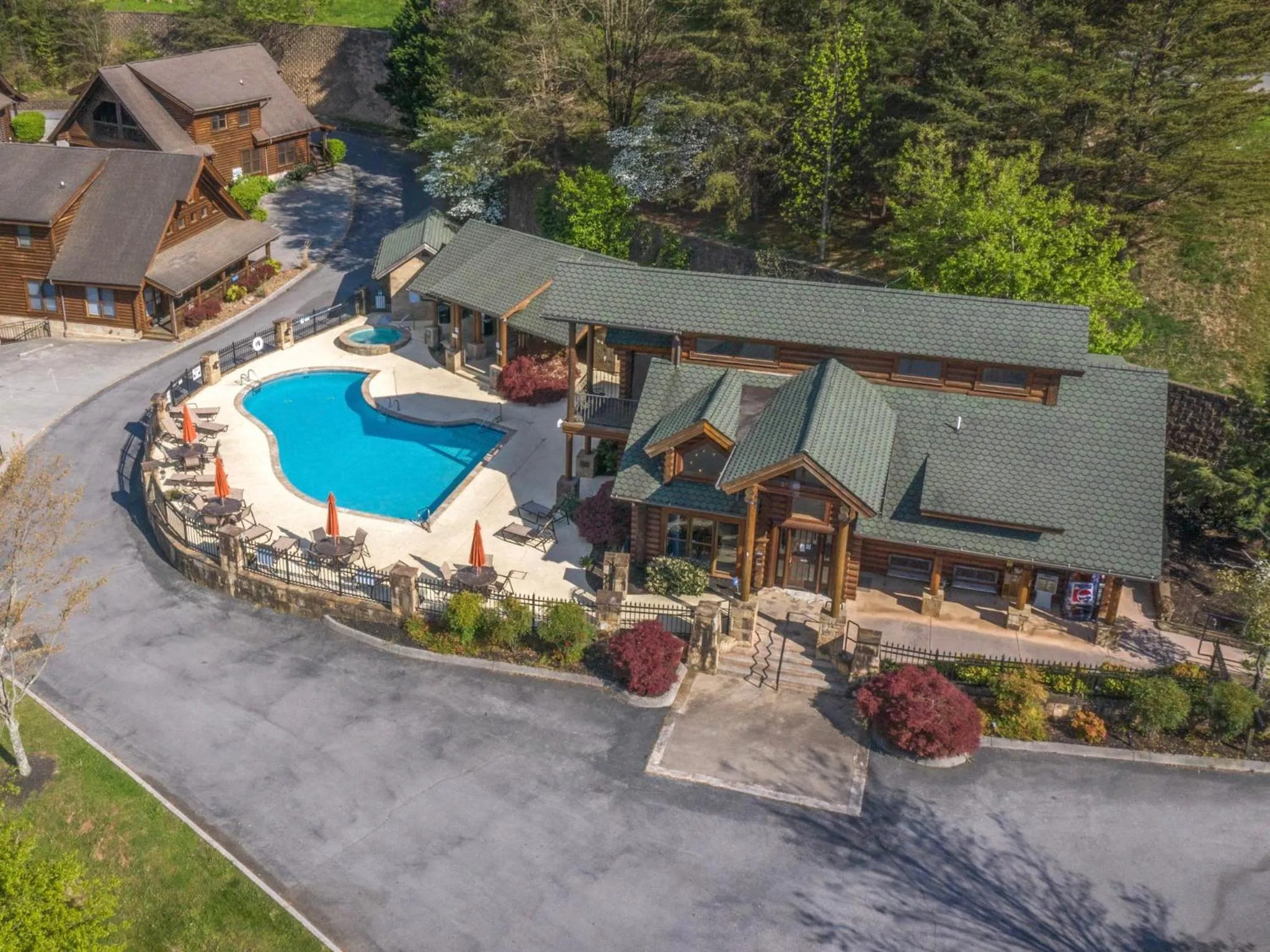 Swimming pool in Mountain Sanctuary 3204