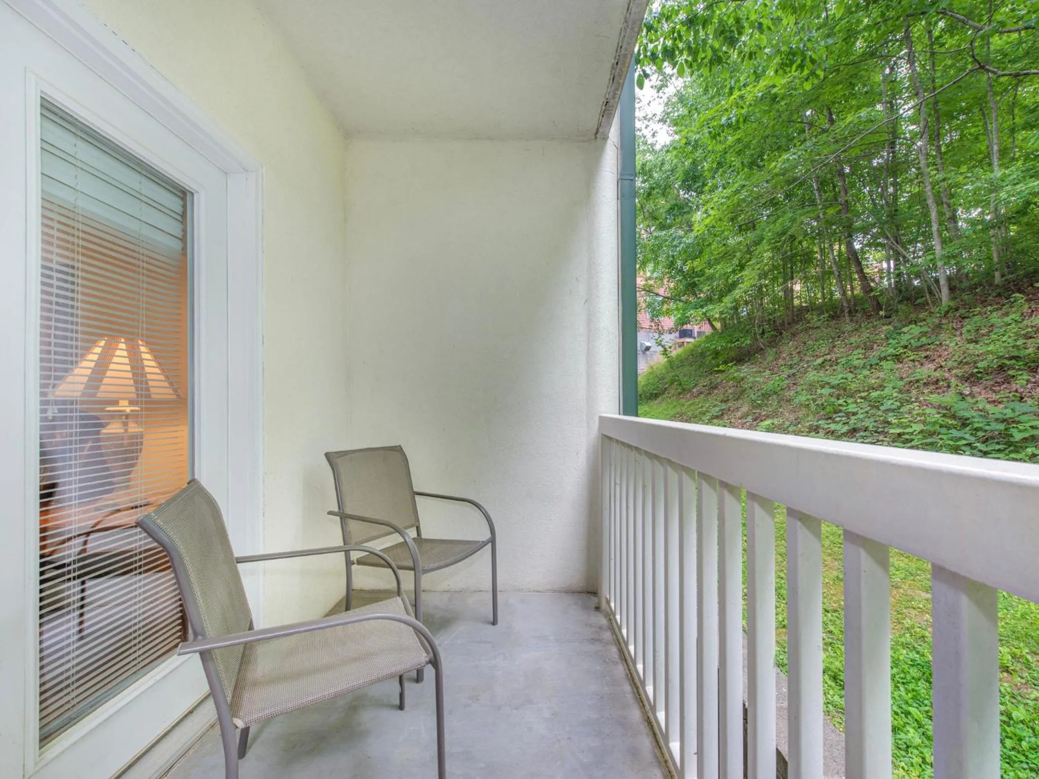 Property building in Smokey Bear 1103