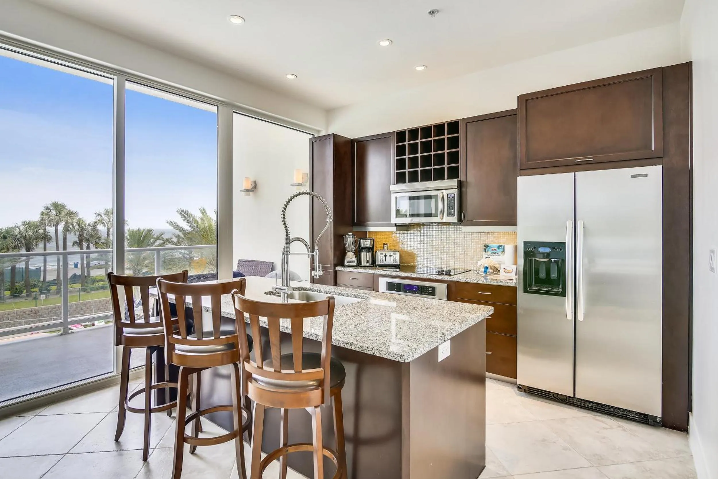 Kitchen or kitchenette in Diamond Beach 312-Island Jewel