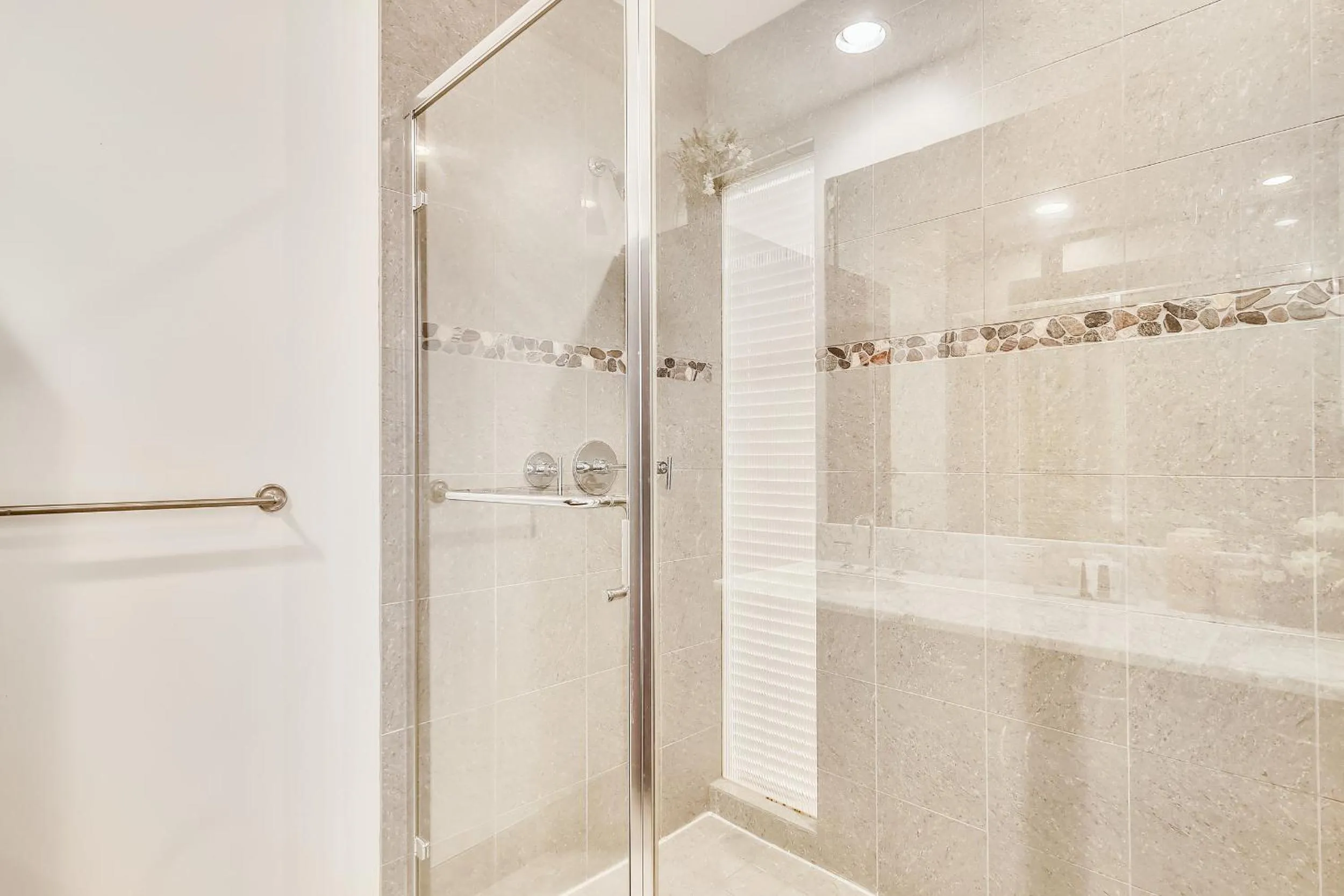 Property building in Diamond Beach 312-Island Jewel