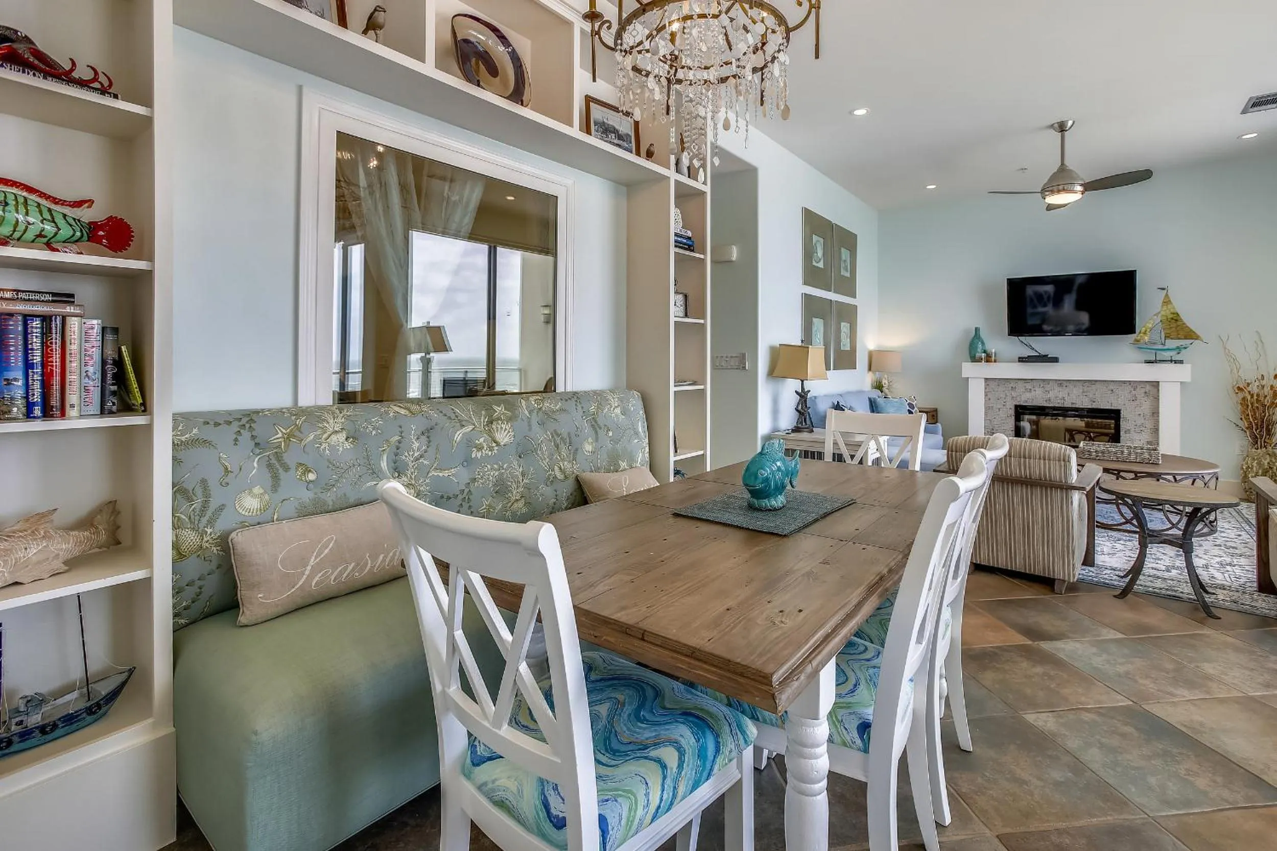 Living room in Diamond Beach 608-Blue Lagoon