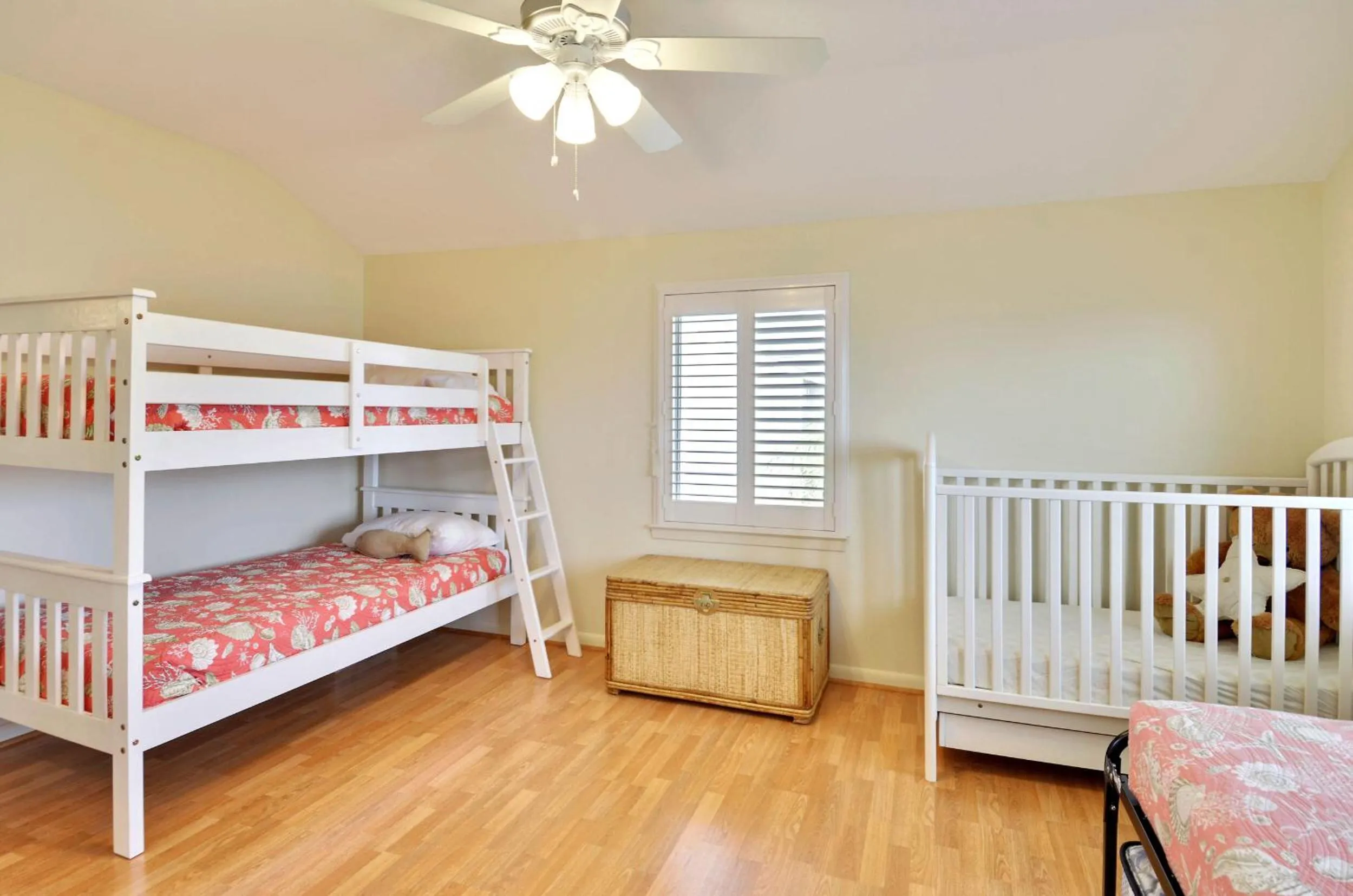 Property building, Bed in Bahia Azul Sunset