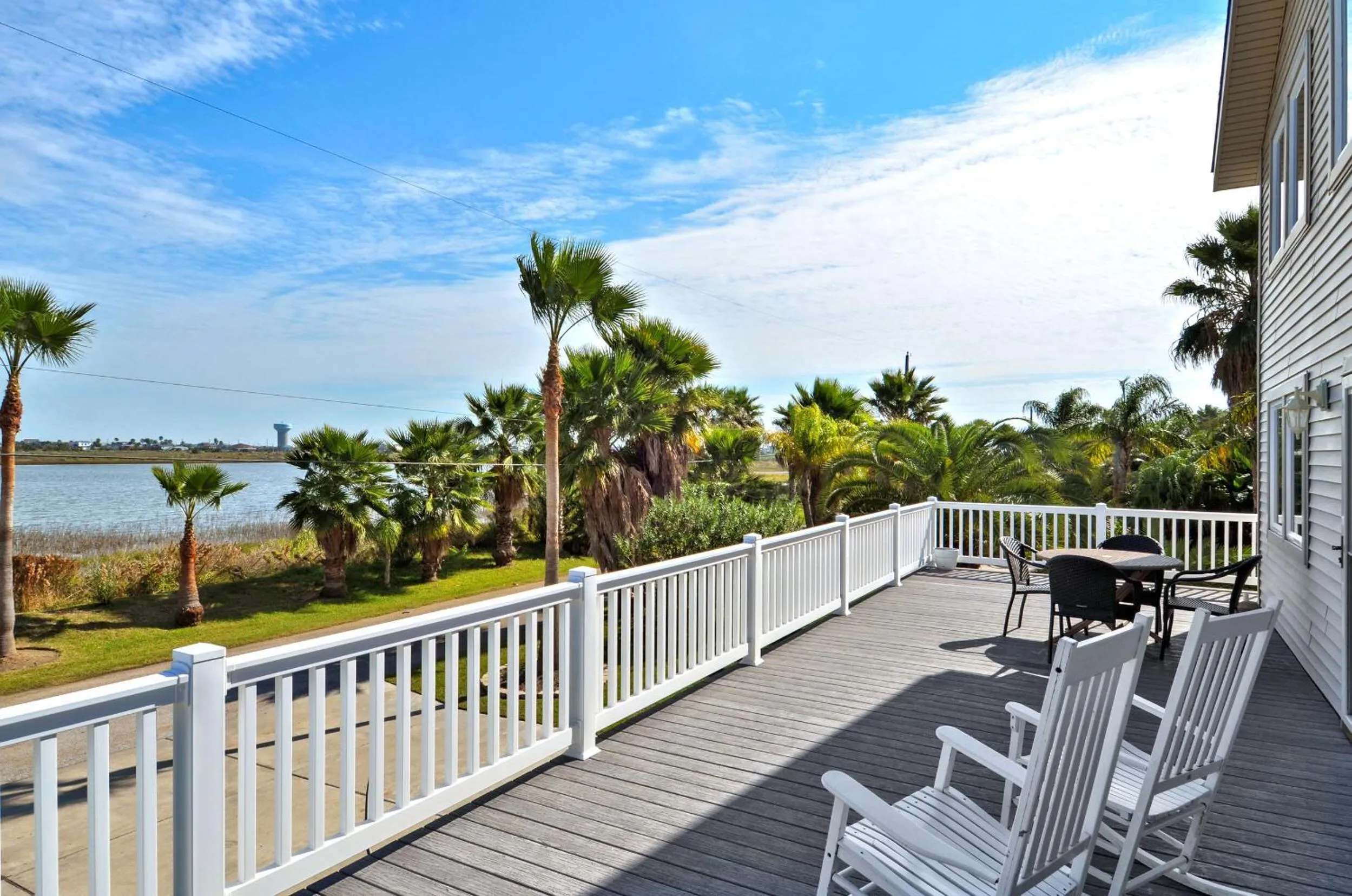 Property building in Bahia Azul Sunset