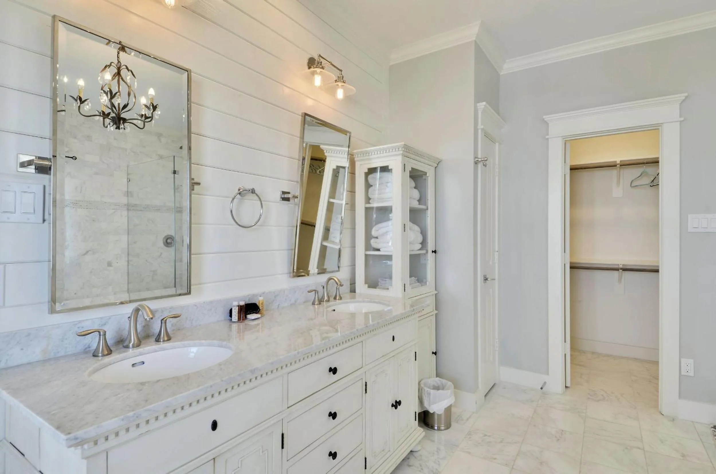 Kitchen or kitchenette in Beachside Haven