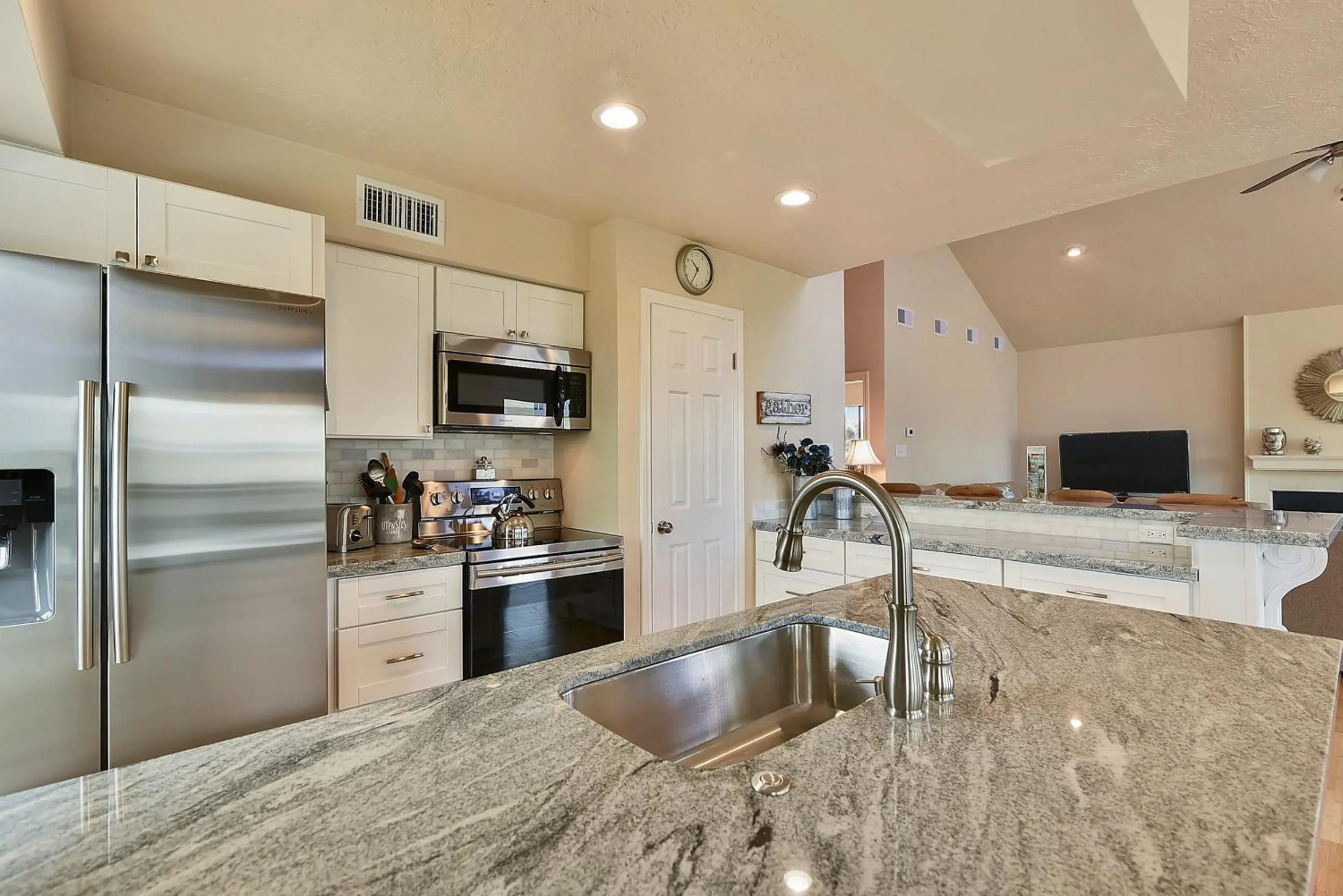 Kitchen or kitchenette in All Decked Out