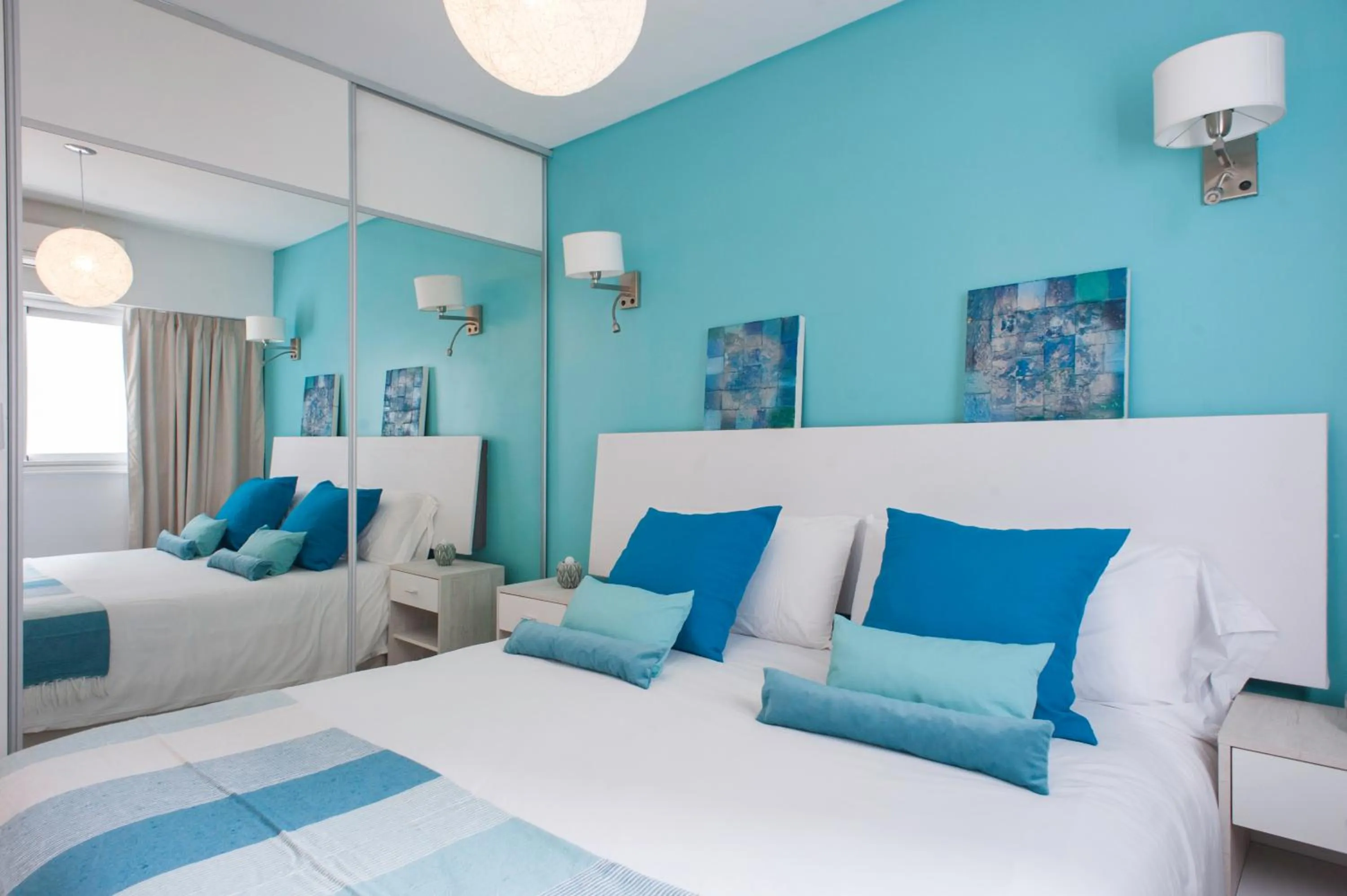 Bed in Soho Point Central