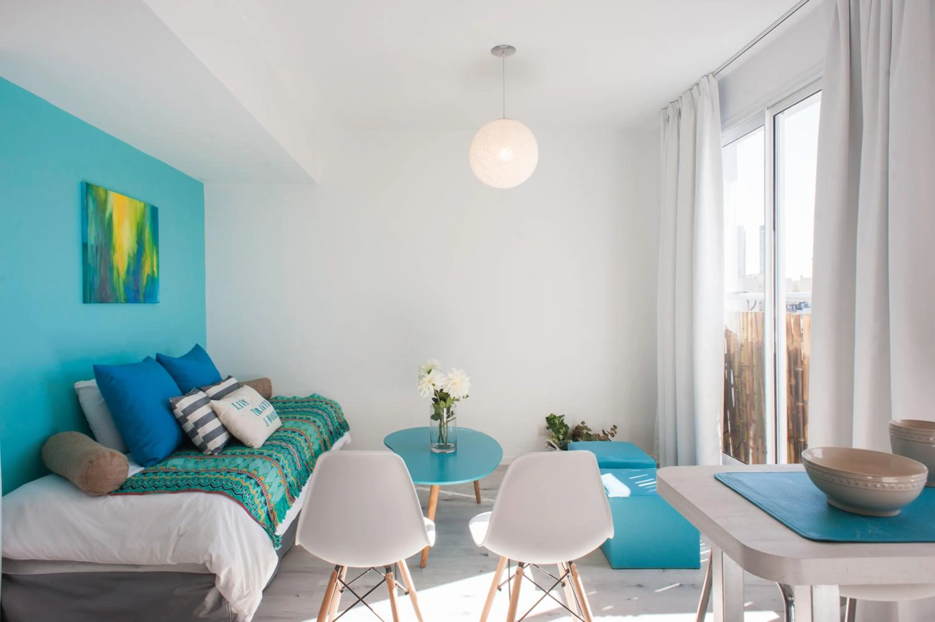 Bed in Soho Point Central