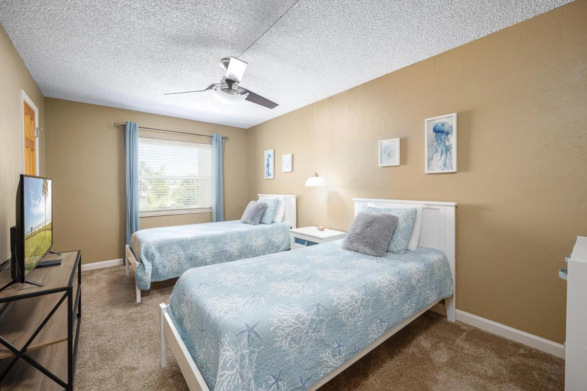 Bedroom, Bed in Point Matanzas B3