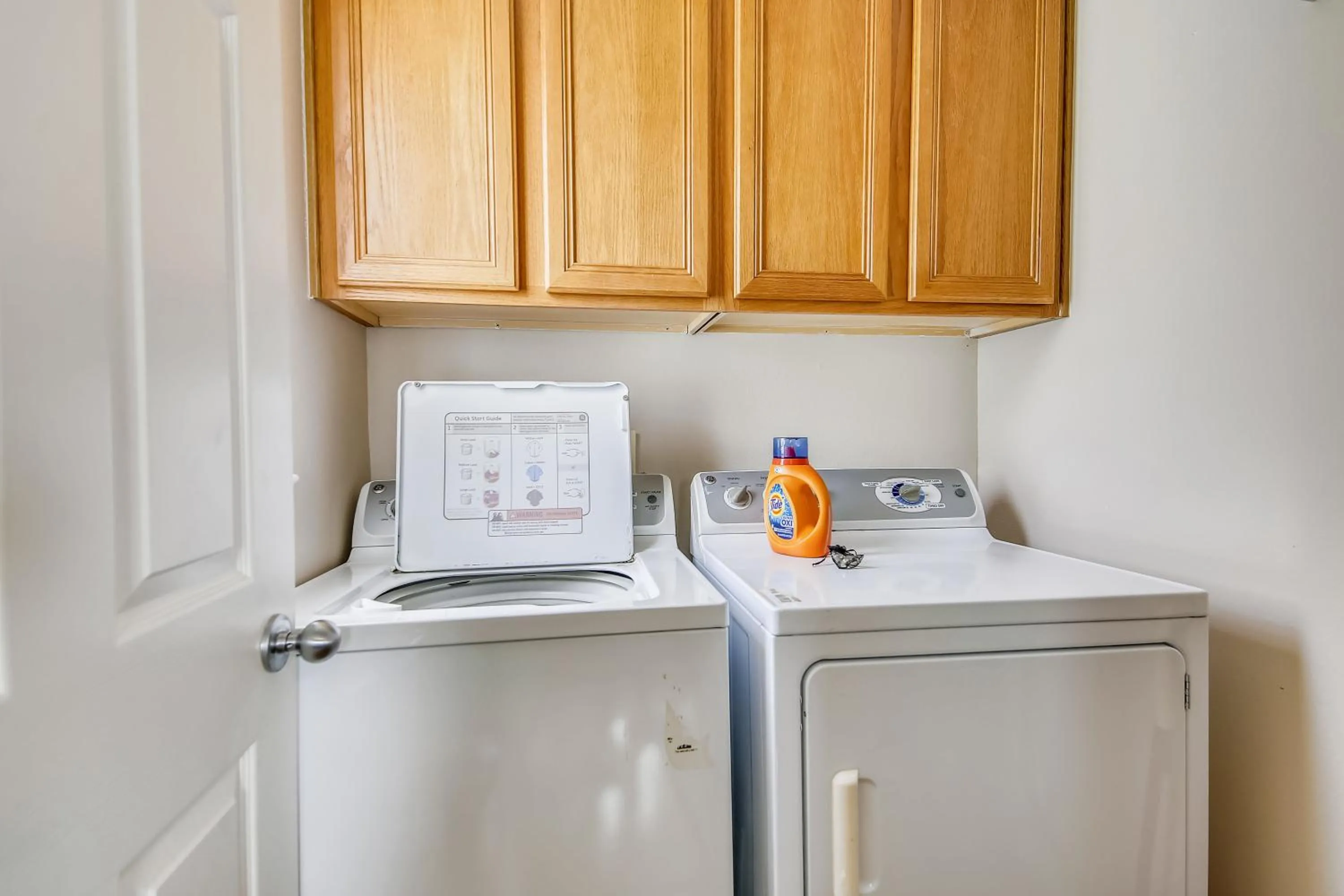 Kitchen or kitchenette in Sunflower Surf