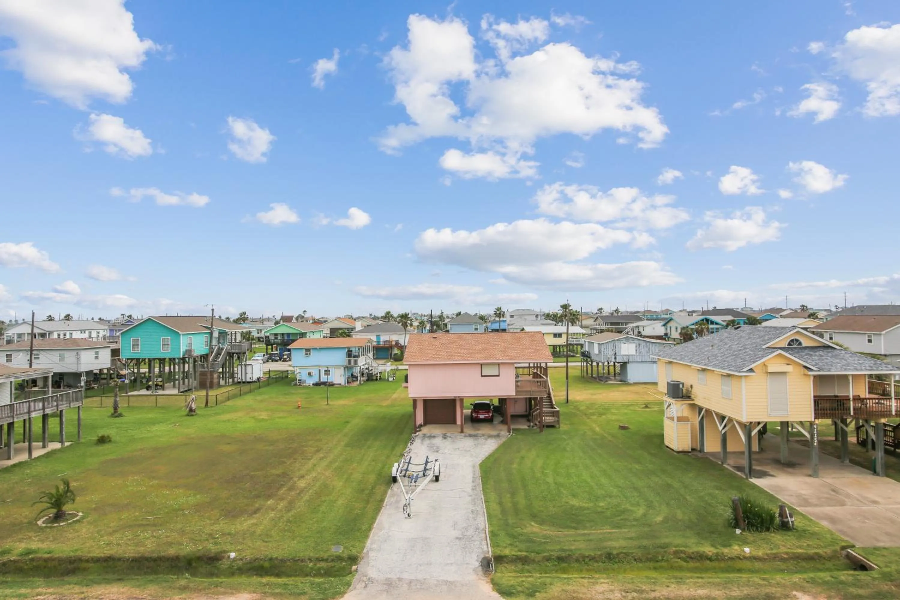 Property building in Sunflower Surf