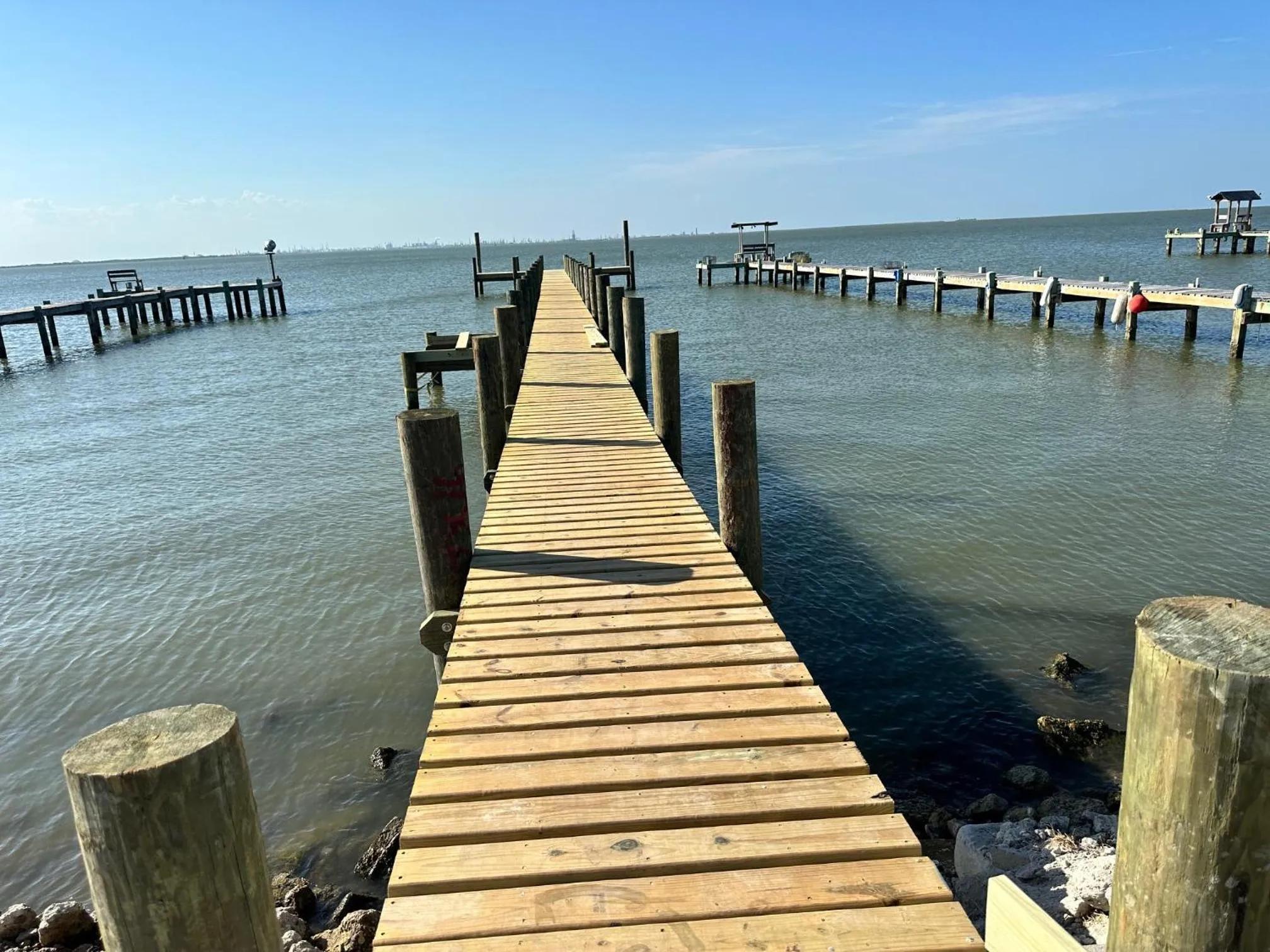 Property building in Harbor View Breeze