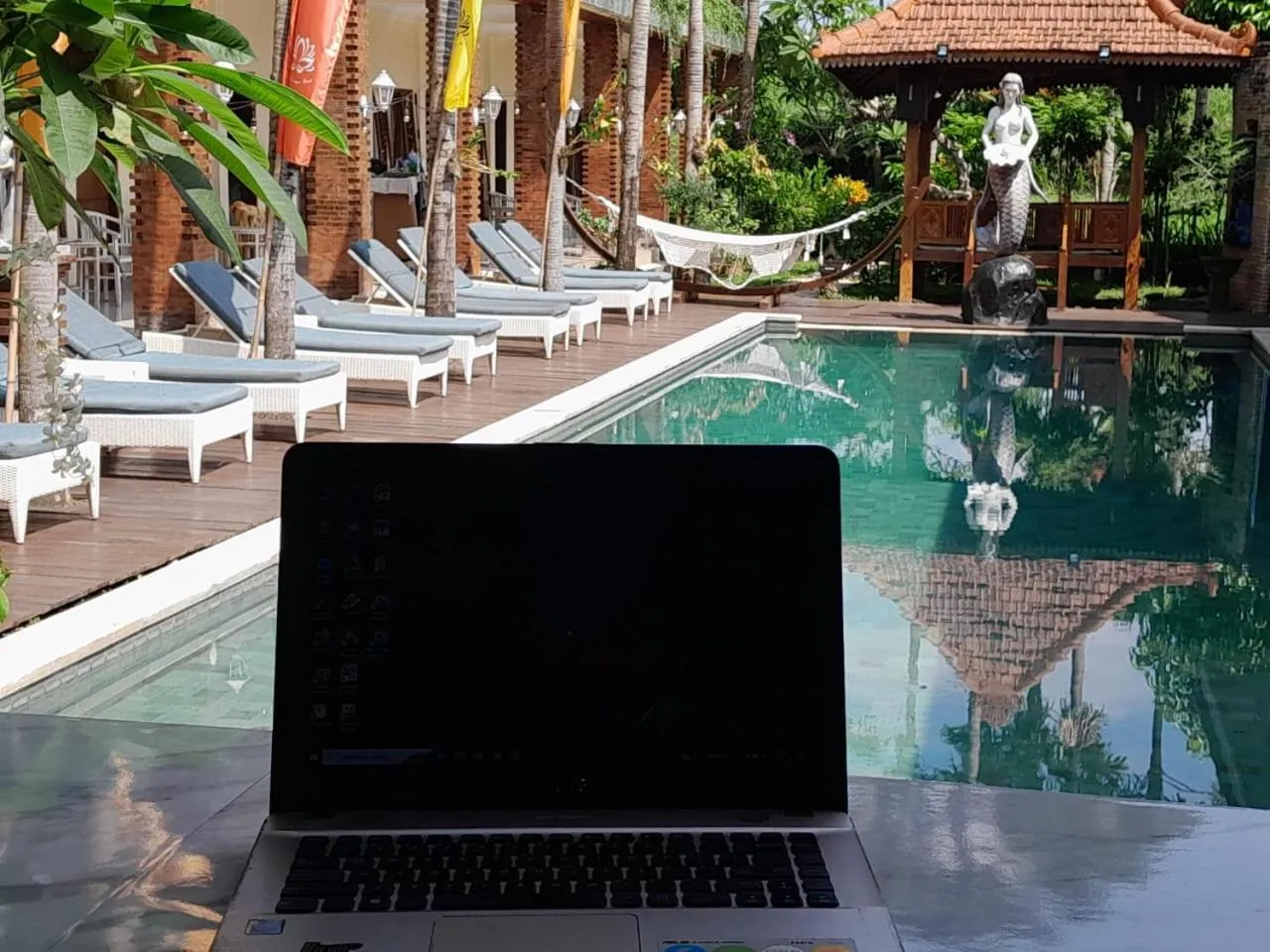 Restaurant/places to eat in North Wing Canggu Resort