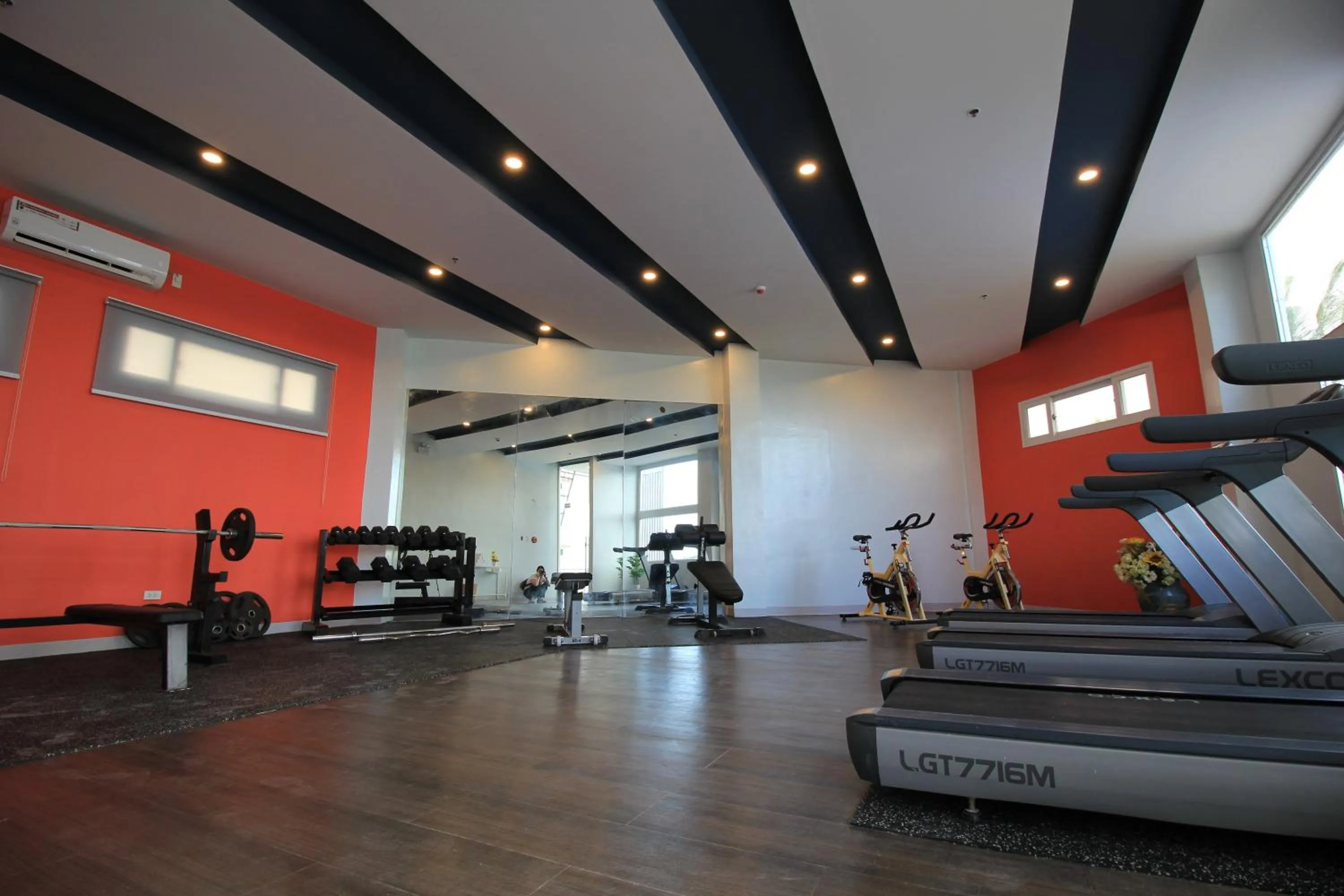Fitness centre/facilities in T Shine Resort and Spa