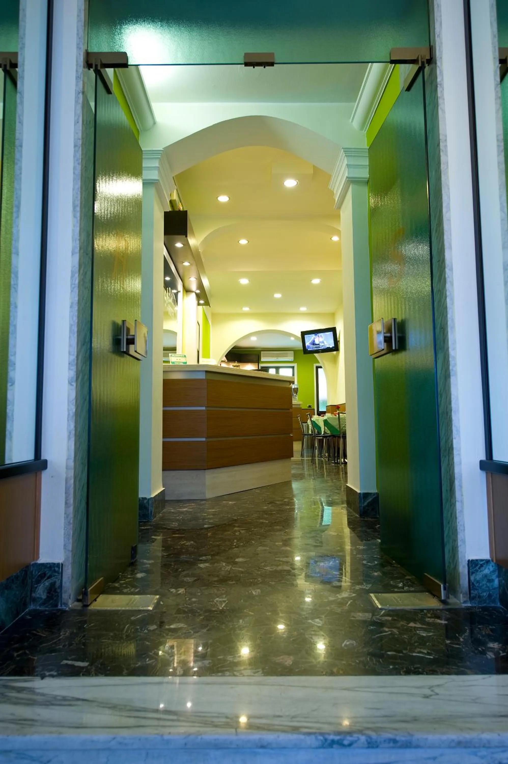 Facade/entrance in Hotel Sabatino Milan