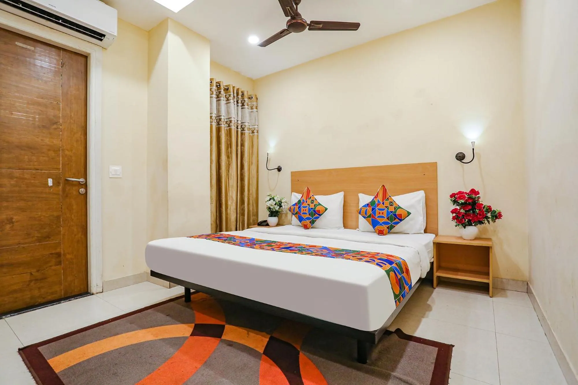 Bedroom, Bed in Via GK Residency