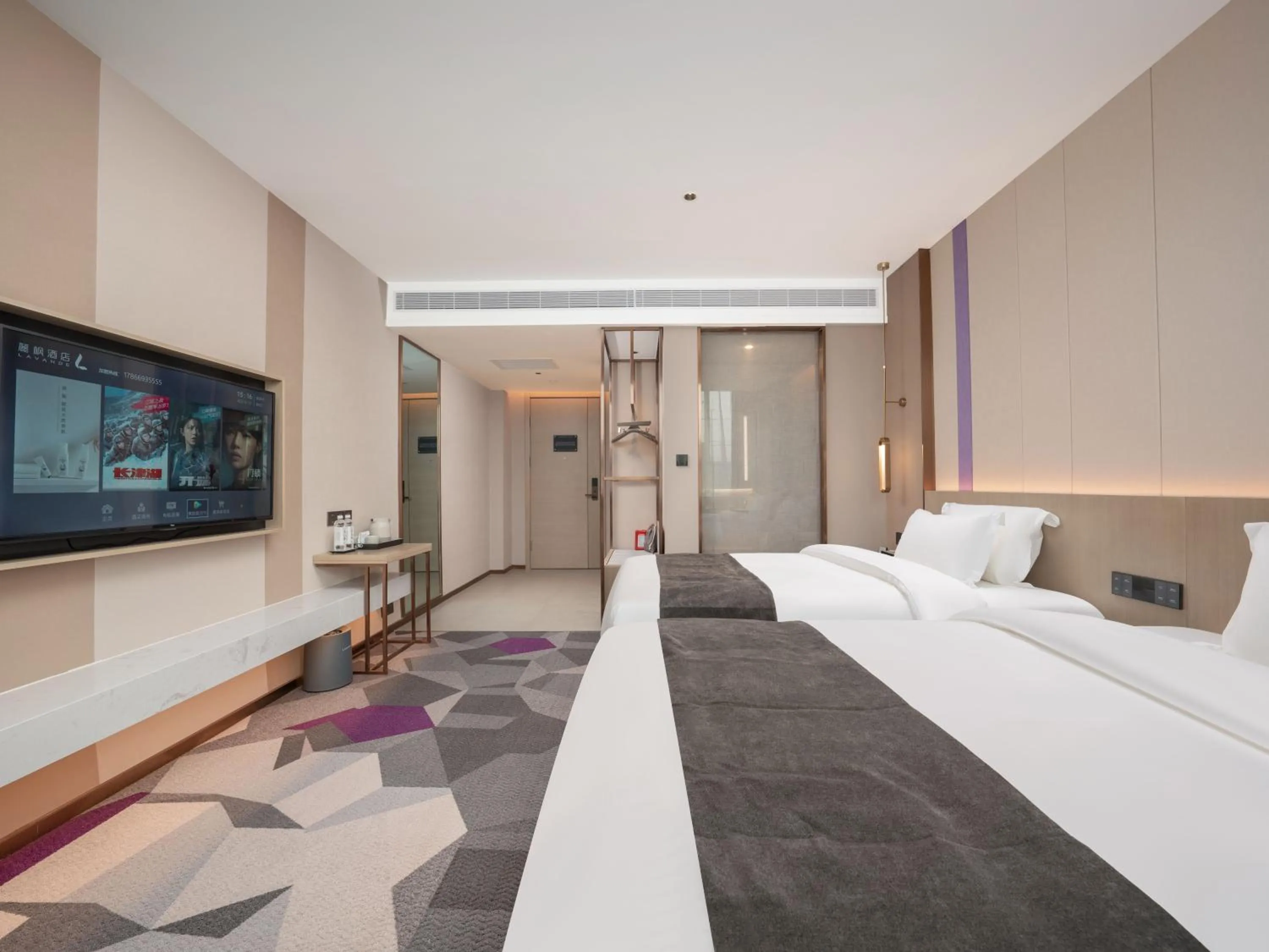 Photo of the whole room, Bed in Lavande Hotel Qihe Economic Development Zone