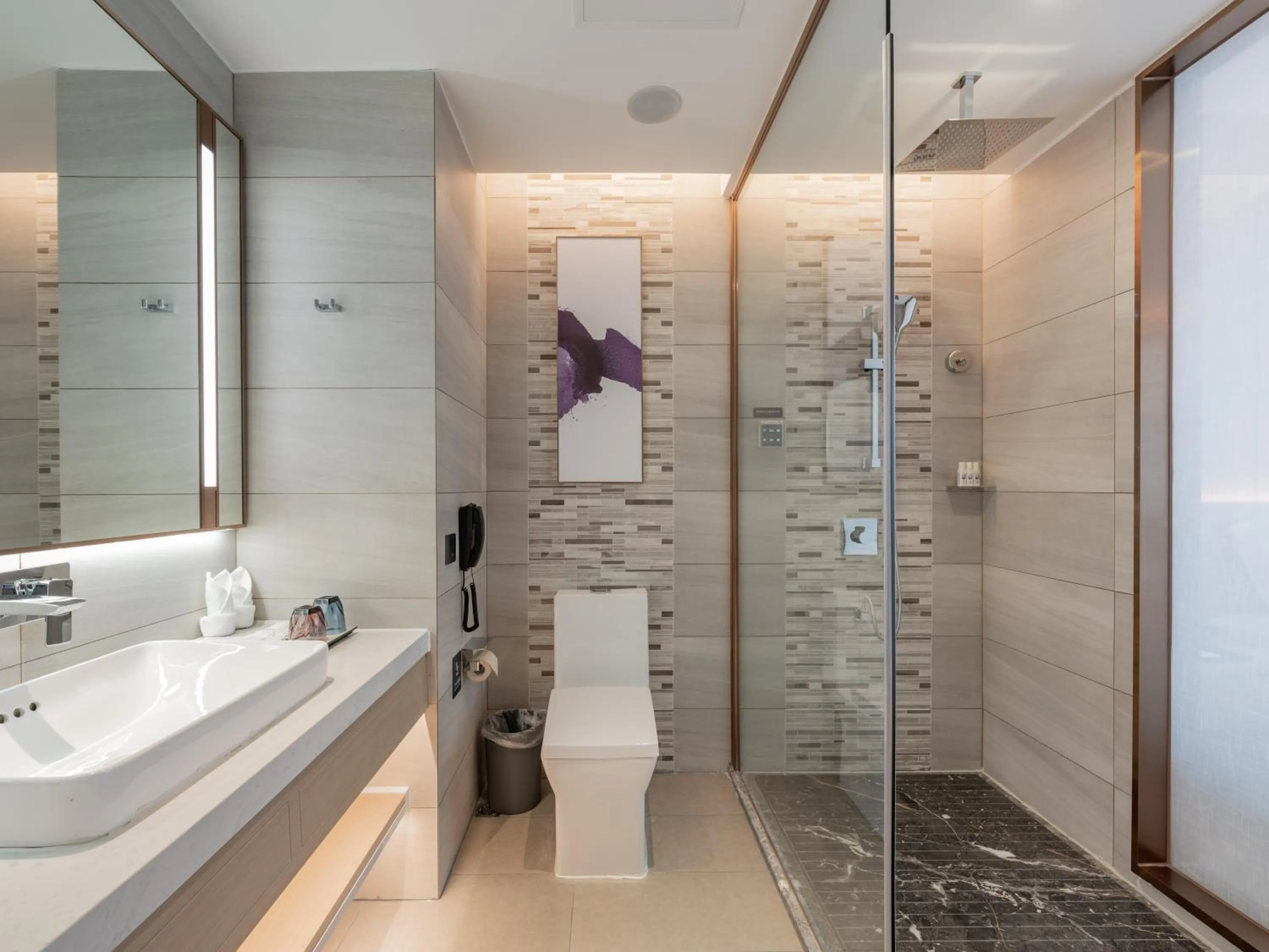 Bathroom in Lavande Hotel Qihe Economic Development Zone