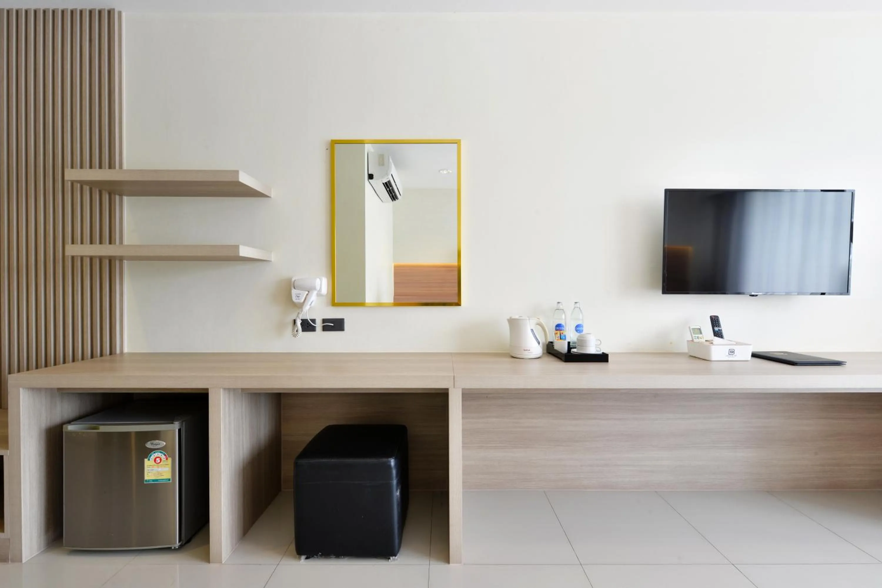 TV and multimedia in Grand BS Airport Hotel Suvarnabhumi