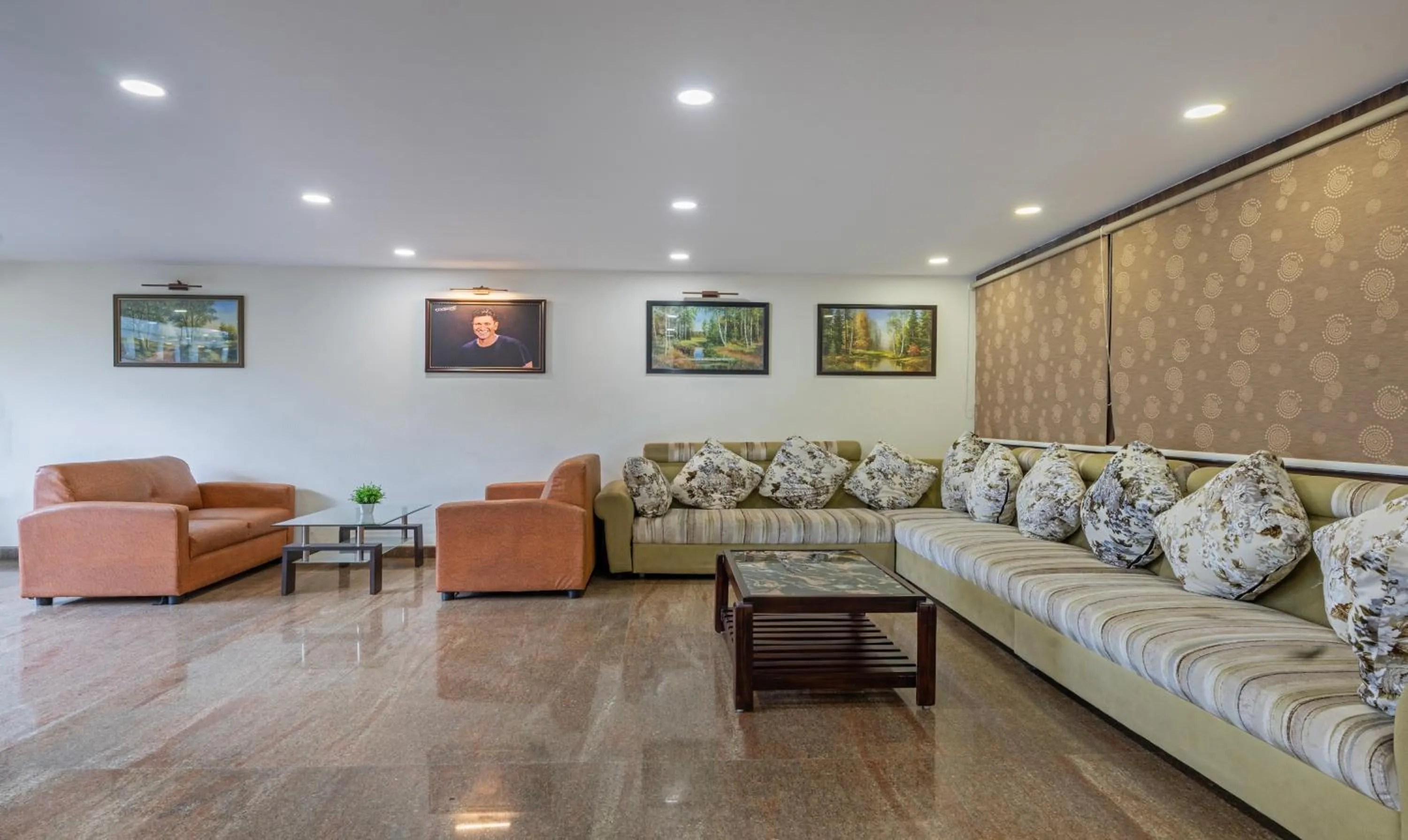 Seating area in Treebo Sai Fortune Gateway