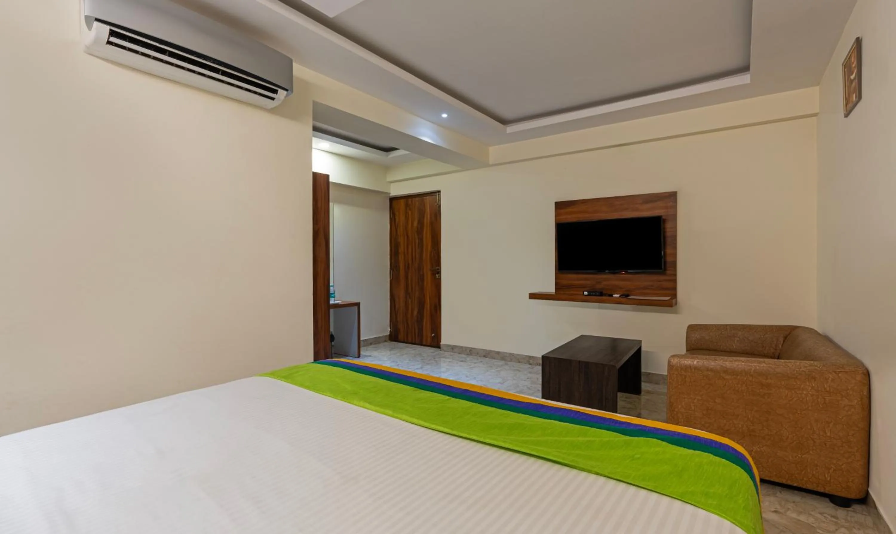 Bedroom, Bed in Treebo Sai Fortune Gateway