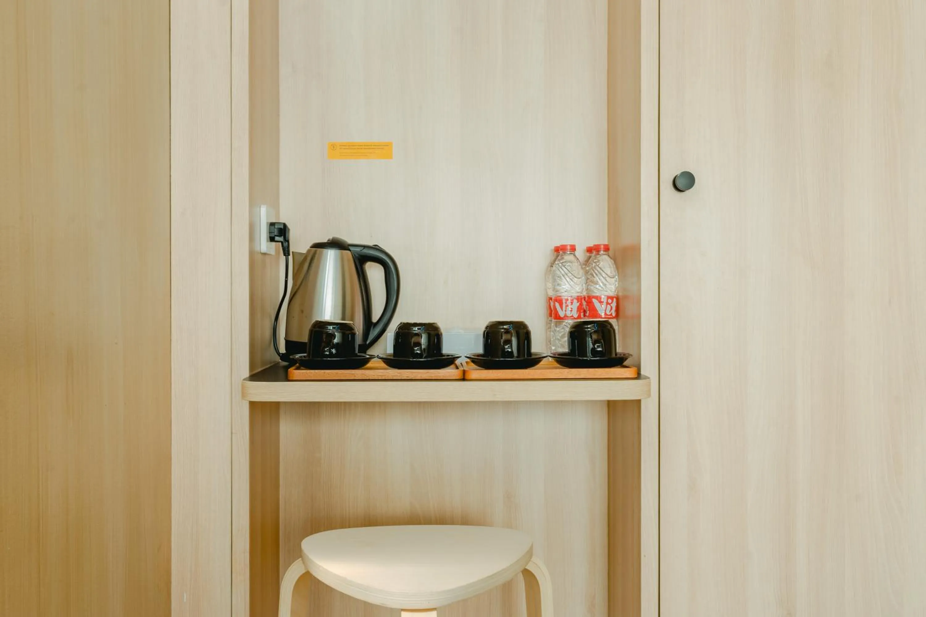 Coffee/tea facilities in Bobocabin Coban Rondo, Malang