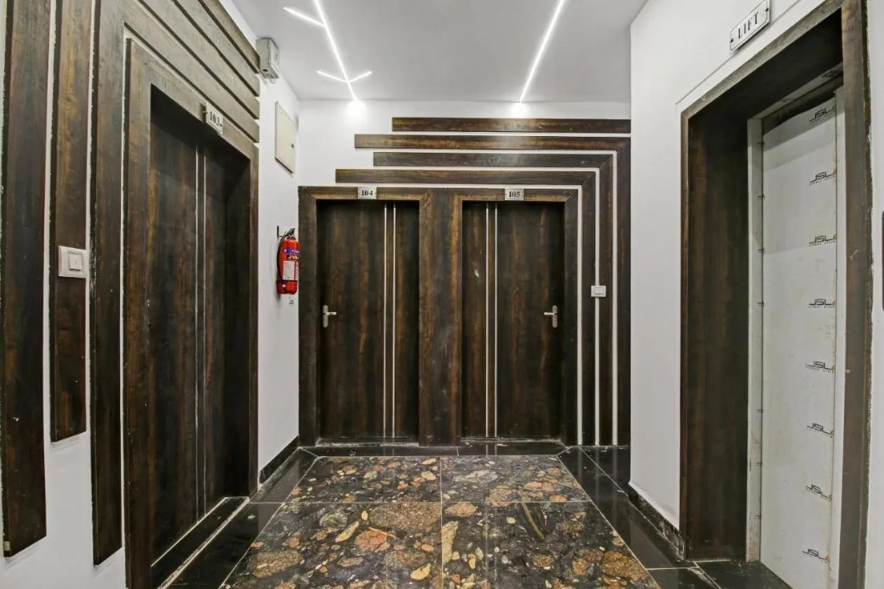 Facade/entrance in Hotel Four Petals