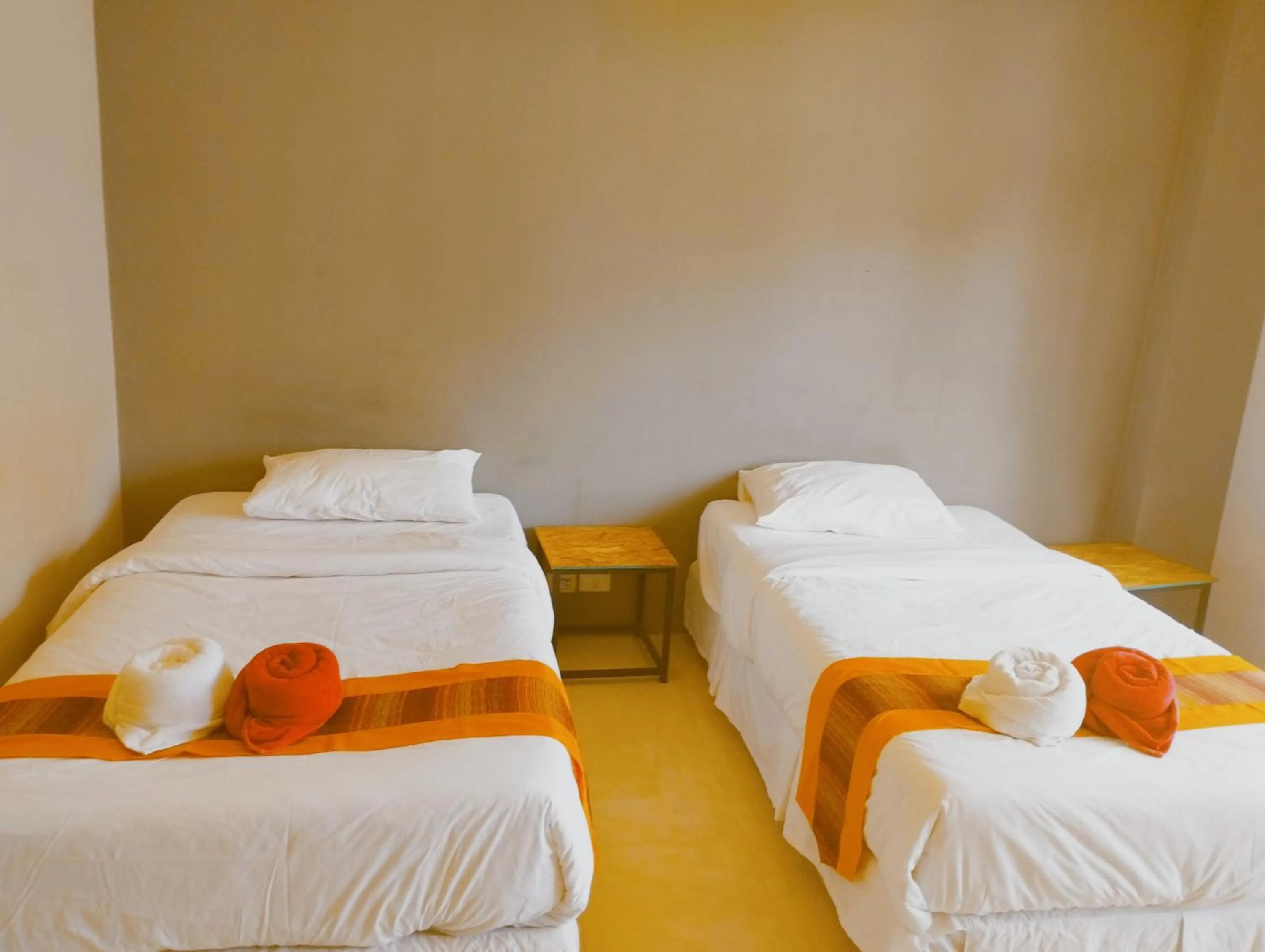 Bed in Laemdin Hotel