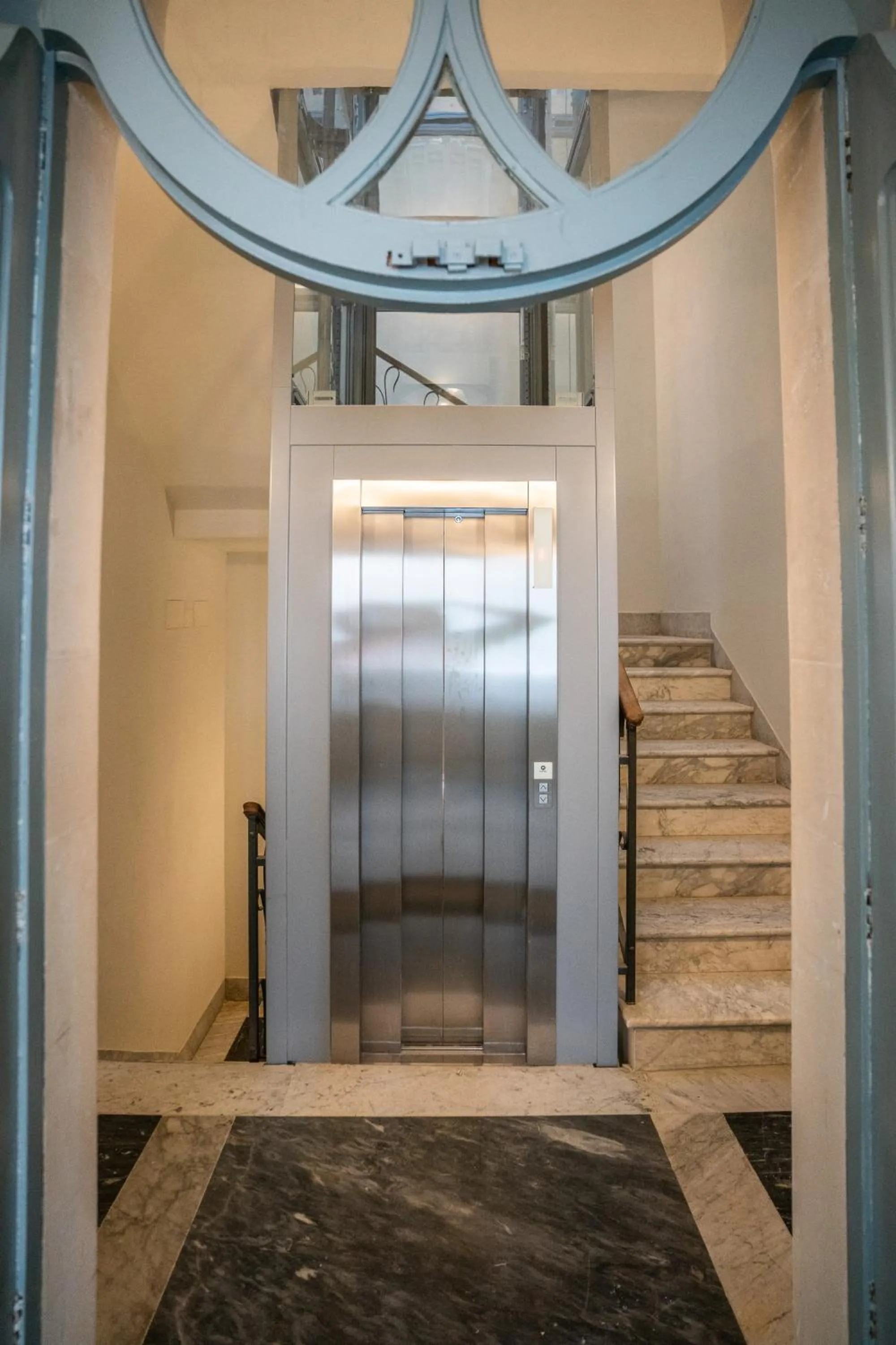 Facade/entrance in Capo 10 Liberty Apartments