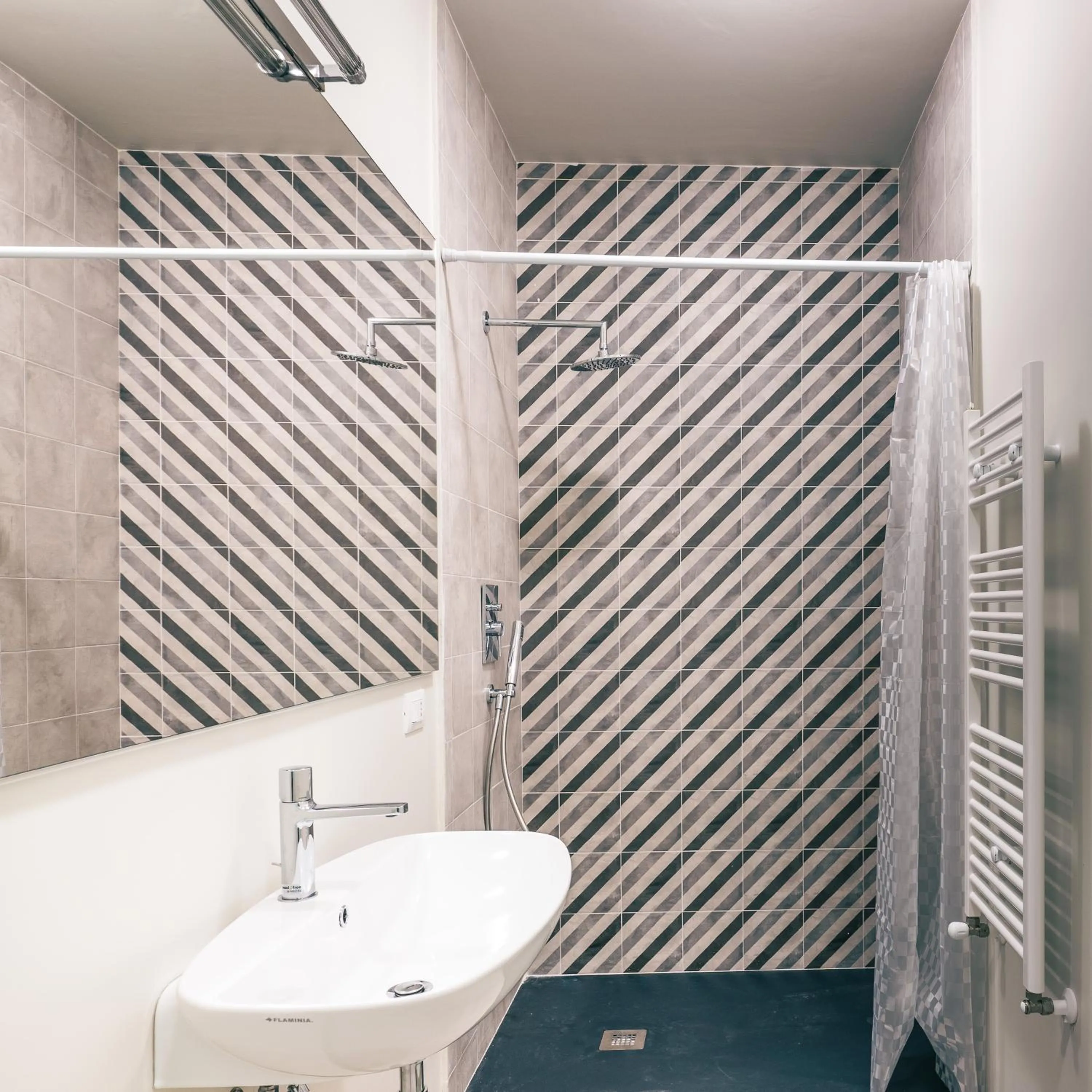 Bathroom in Capo 10 Liberty Apartments