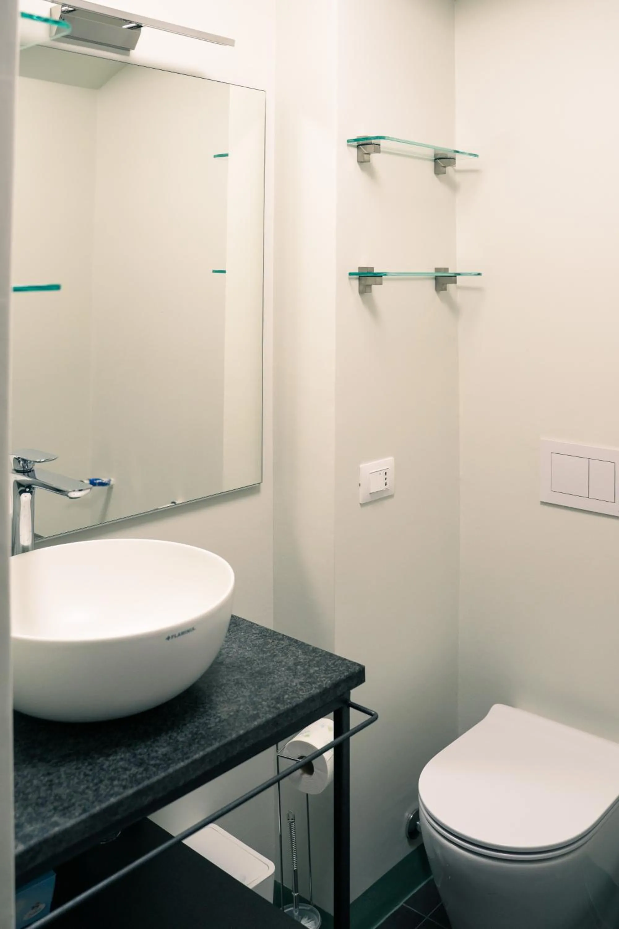 Bathroom in Capo 10 Liberty Apartments