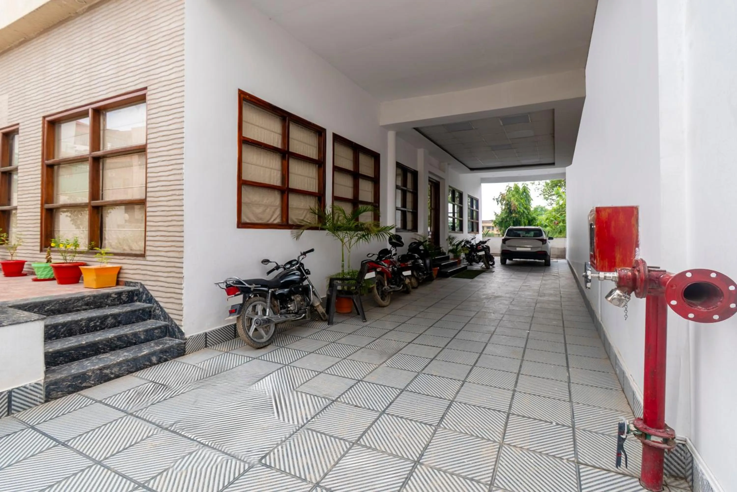 Parking in Treebo Little Budhha