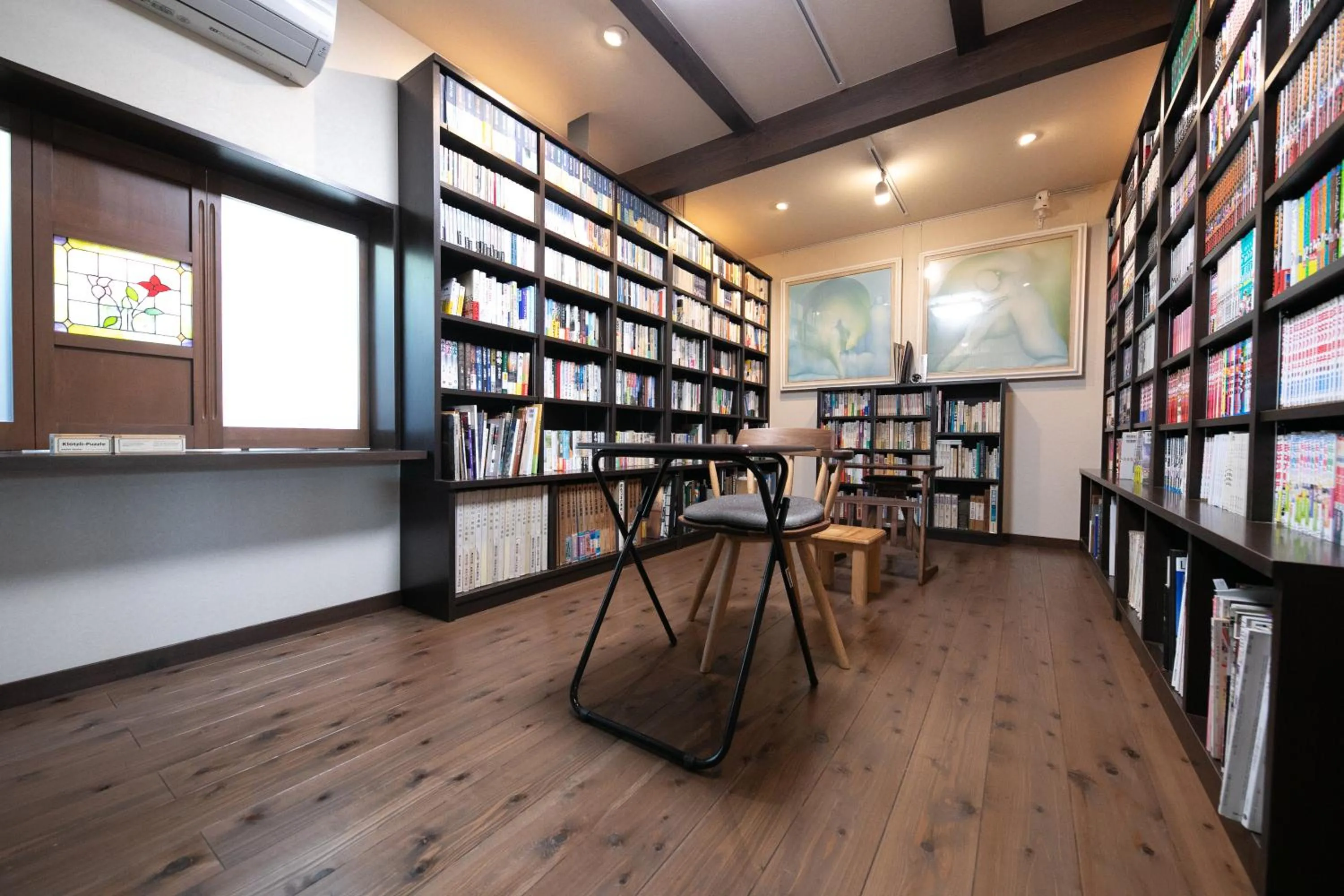 Library in Mizuno Ryokan