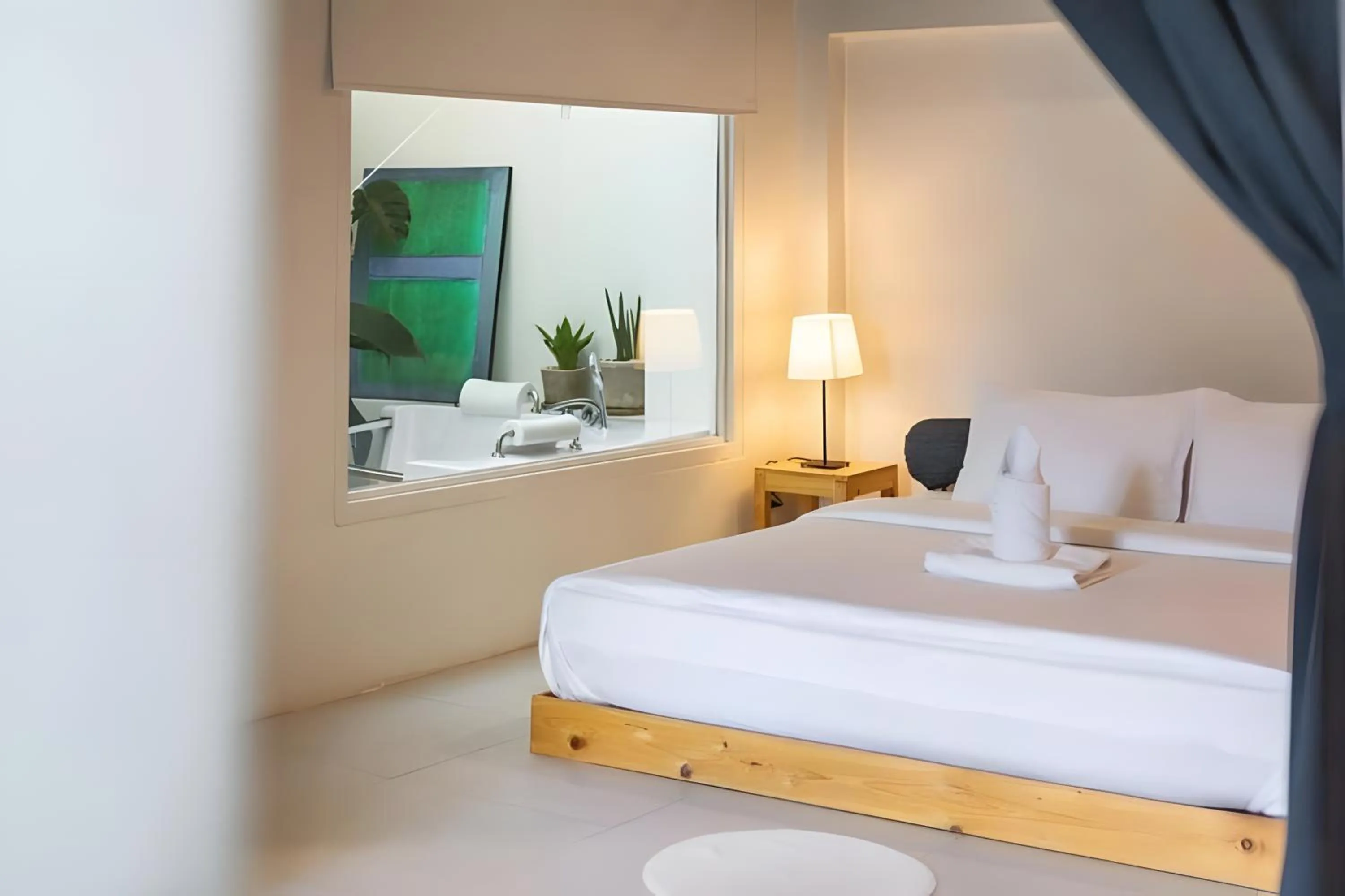 Bedroom, Bed in Naptel Changmoi - Thaphae แนปเทล ช้างม่อย ท่าแพ