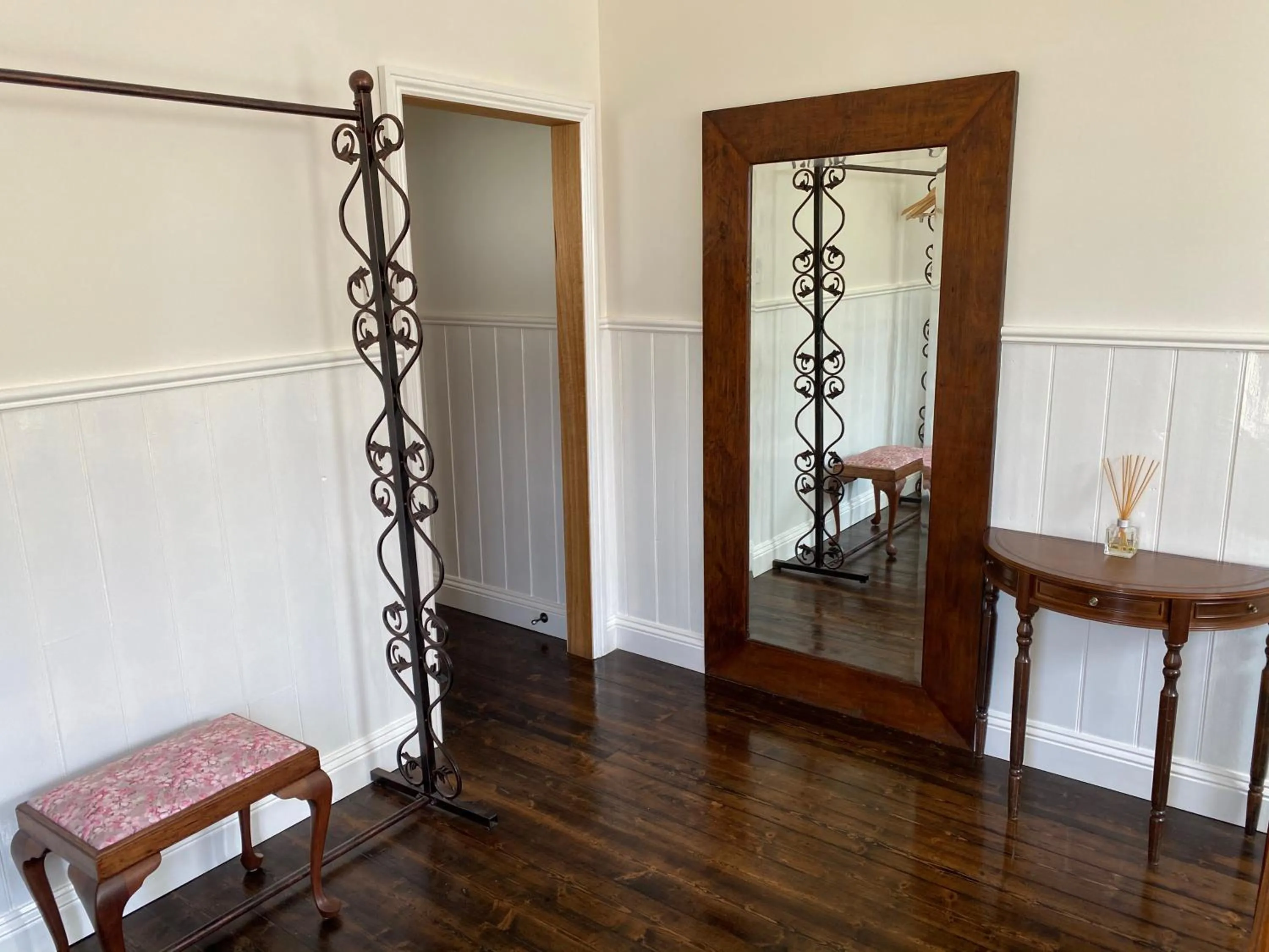 Bedroom in Seacroft Estate