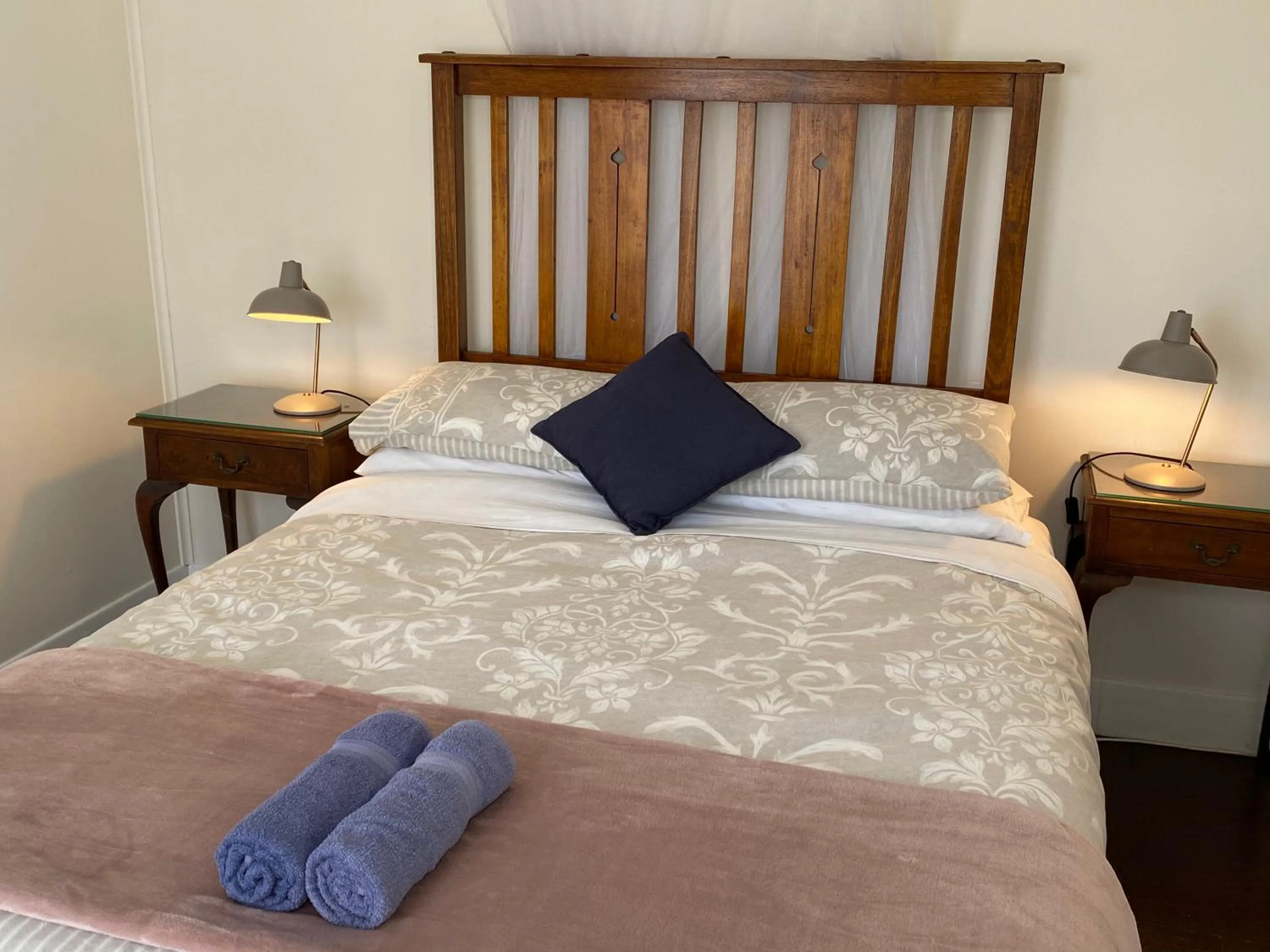 Bedroom, Bed in Seacroft Estate