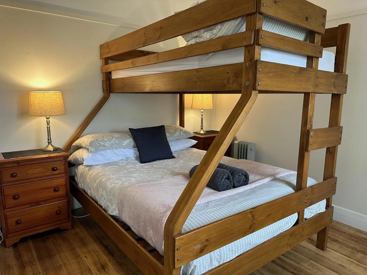 Bed in Seacroft Estate