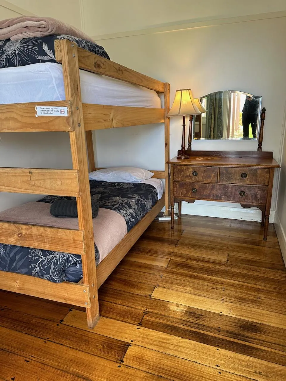 Bed in Seacroft Estate