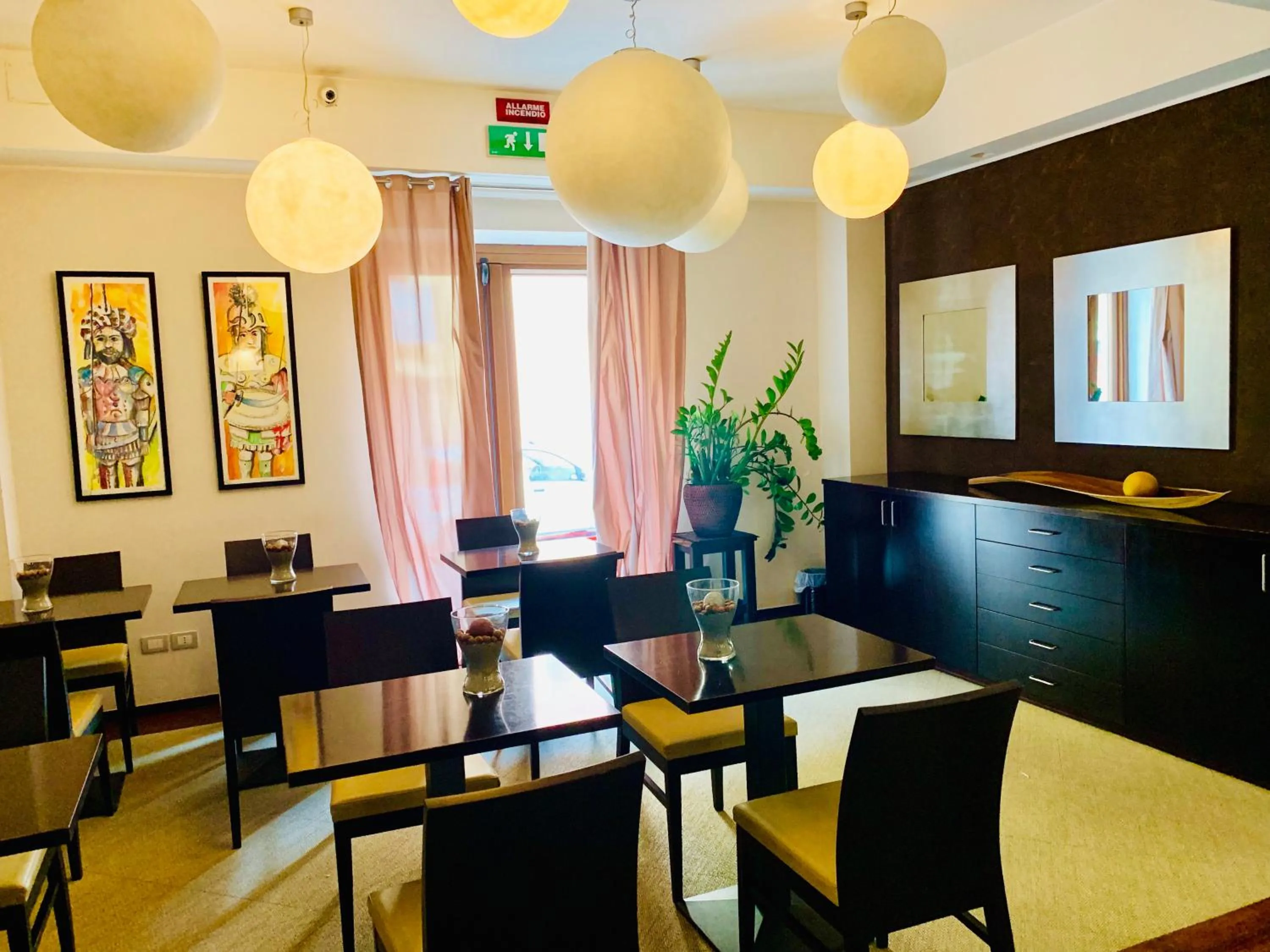 Restaurant/places to eat in Cassisi Hotel