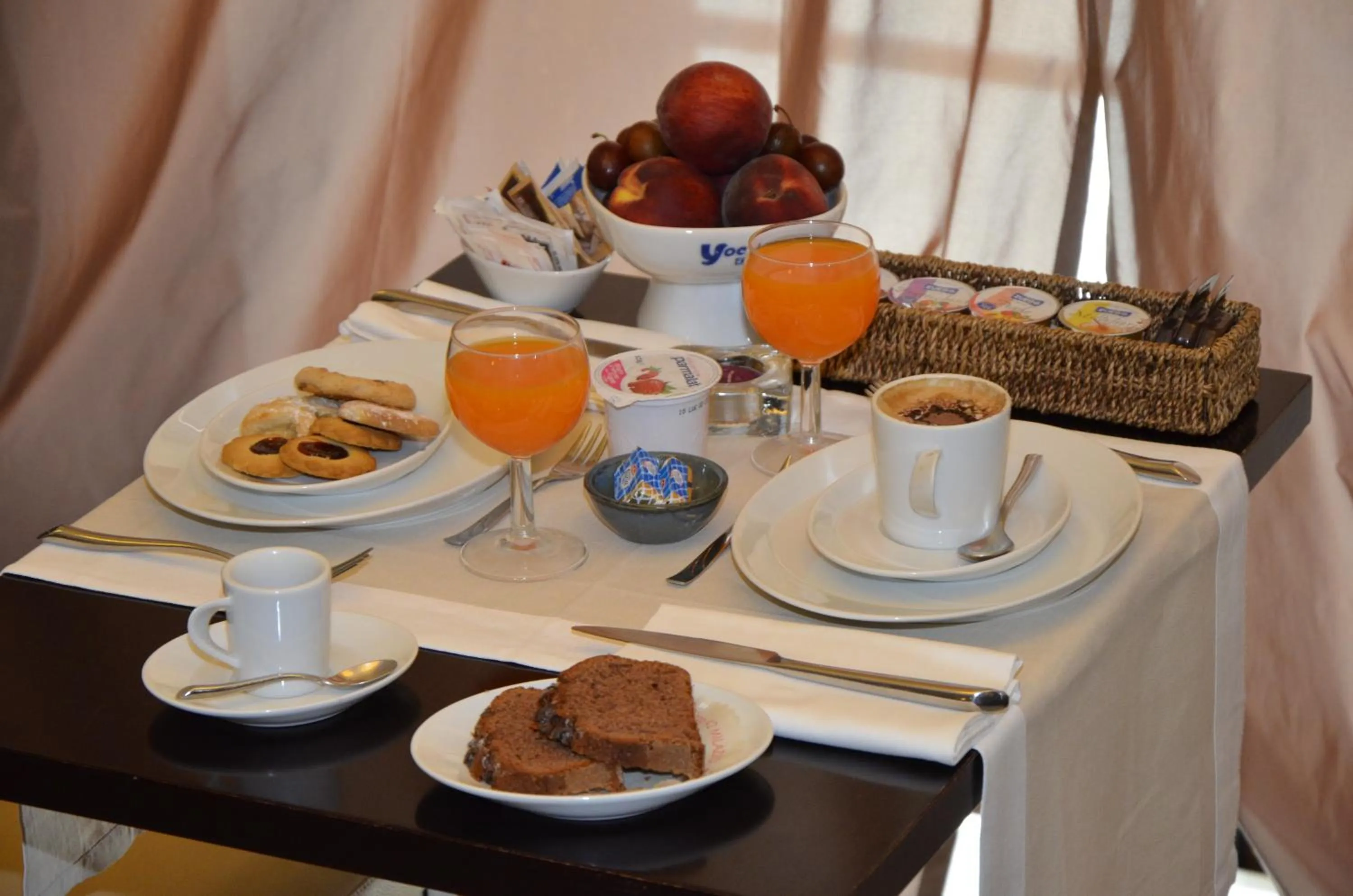 Restaurant/places to eat in Cassisi Hotel