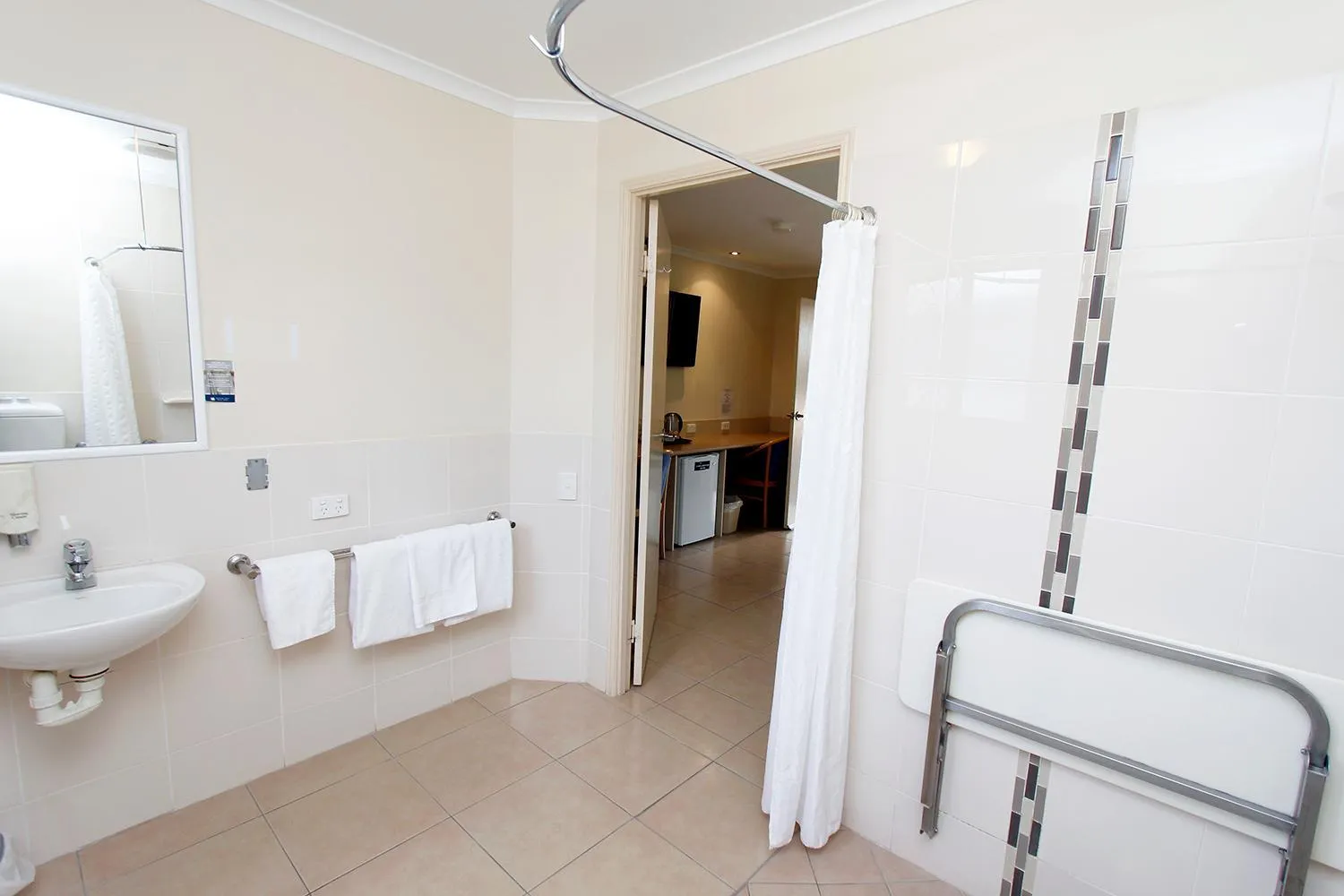 Bathroom in The Palms Motel