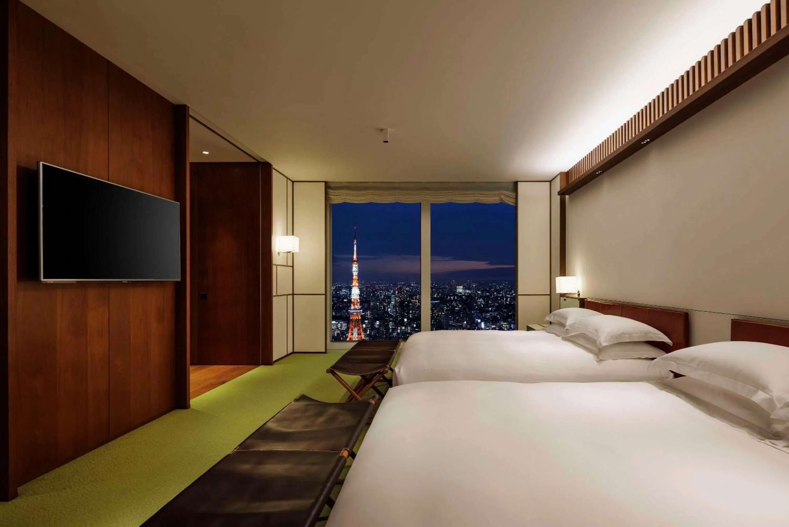 Photo of the whole room, Bed in Andaz Tokyo - A Concept by Hyatt