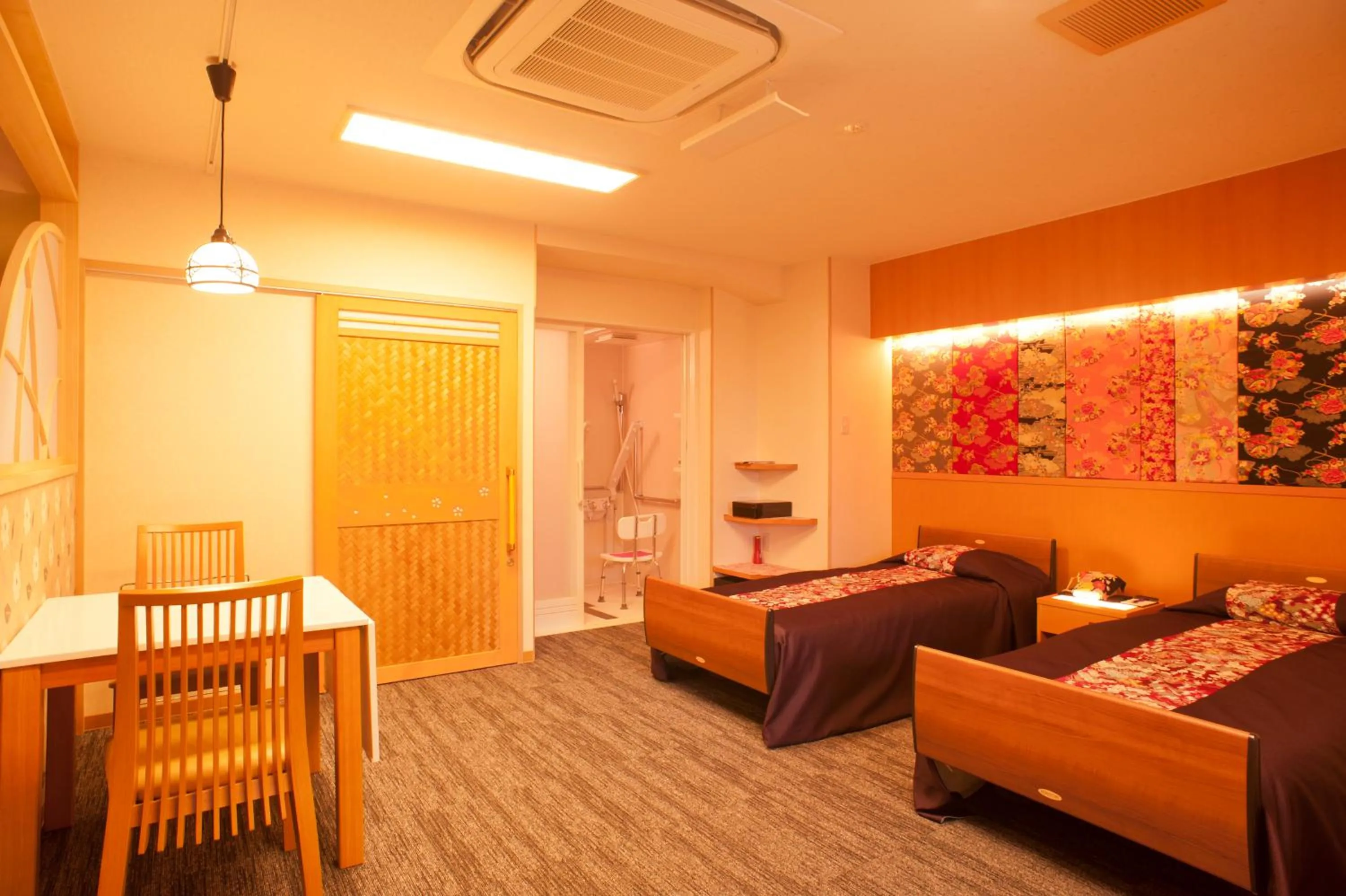 Photo of the whole room, Bed in Matsui Honkan