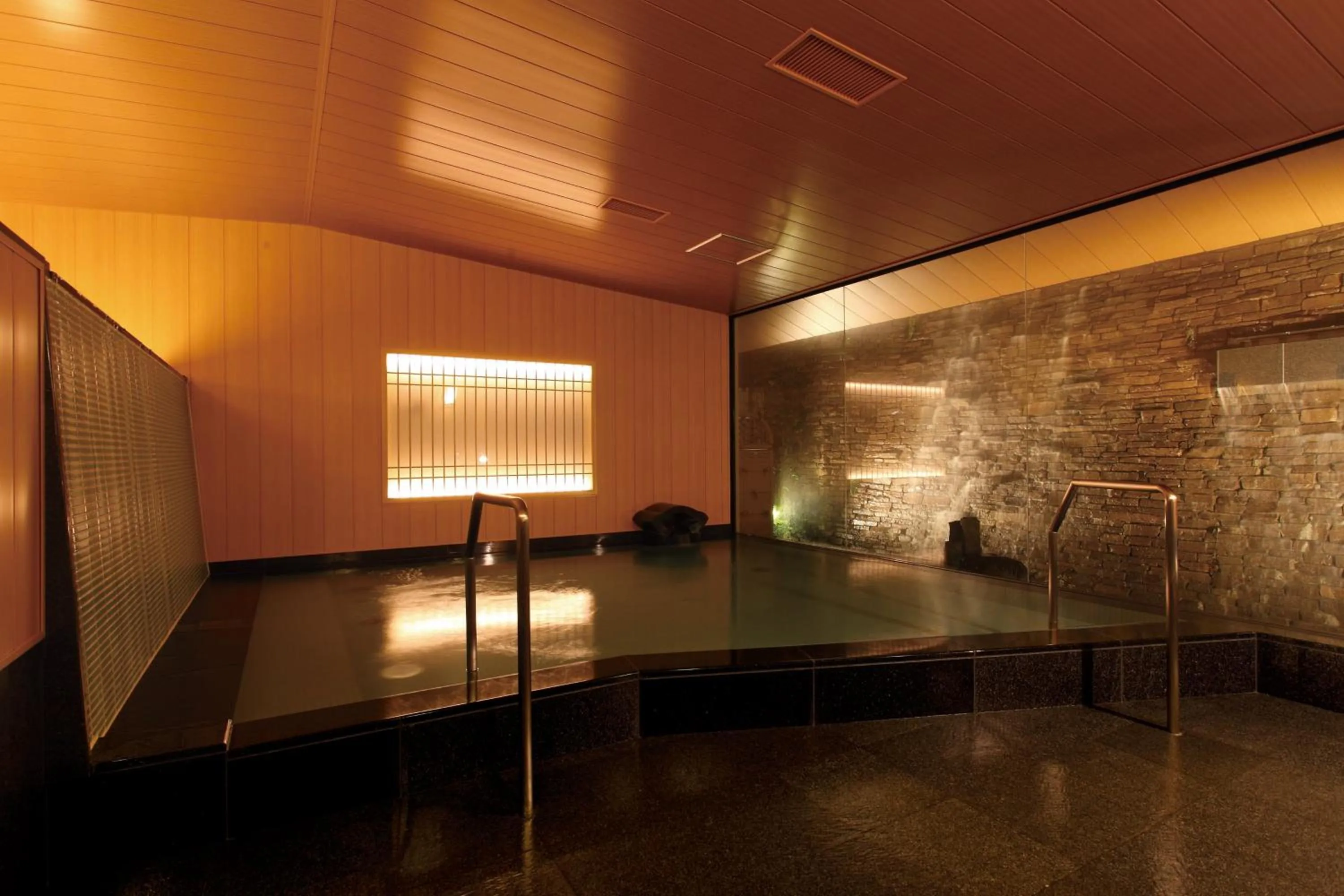 Swimming pool in Matsui Honkan