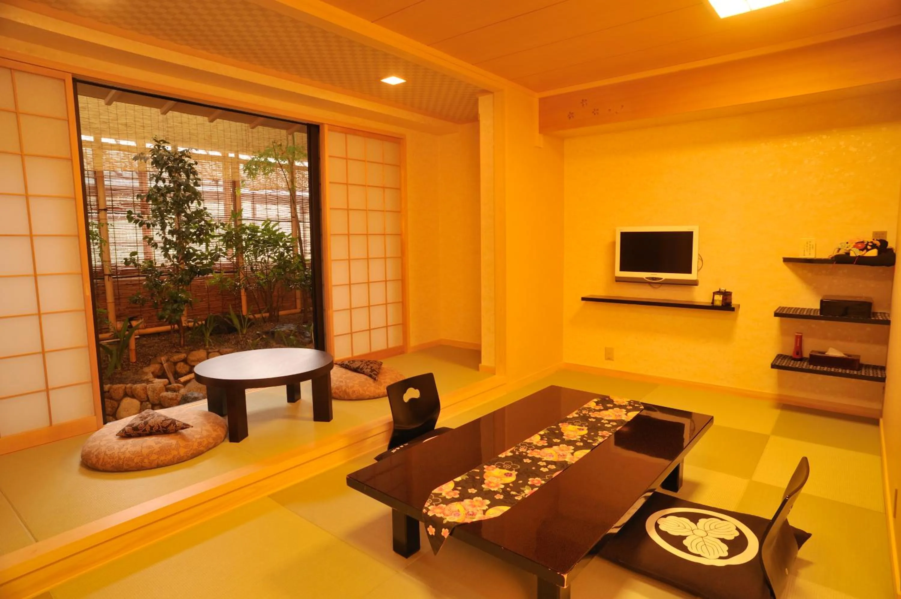 Dining area in Matsui Honkan