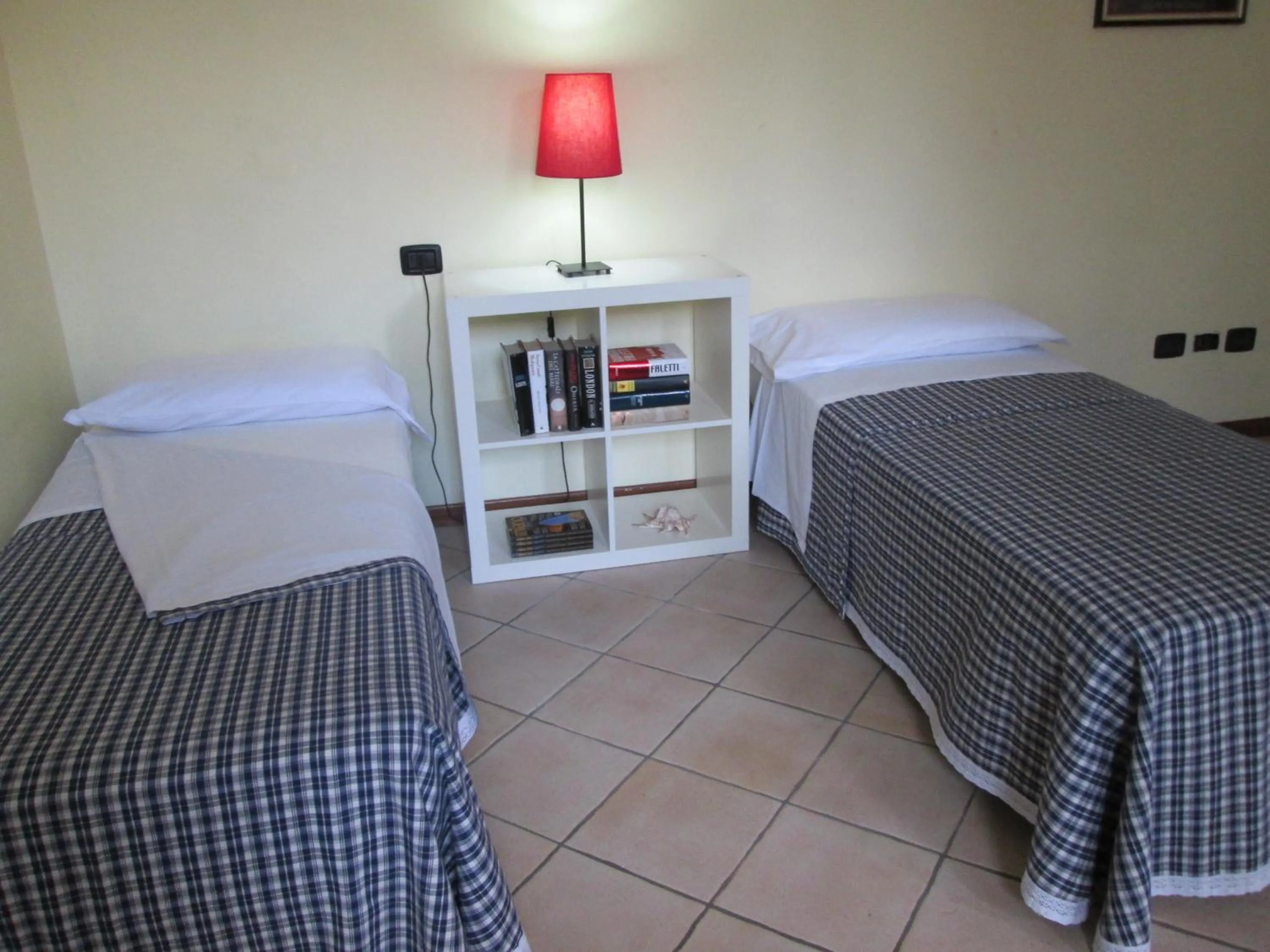 Bedroom, Bed in Antico Albergo Madonna