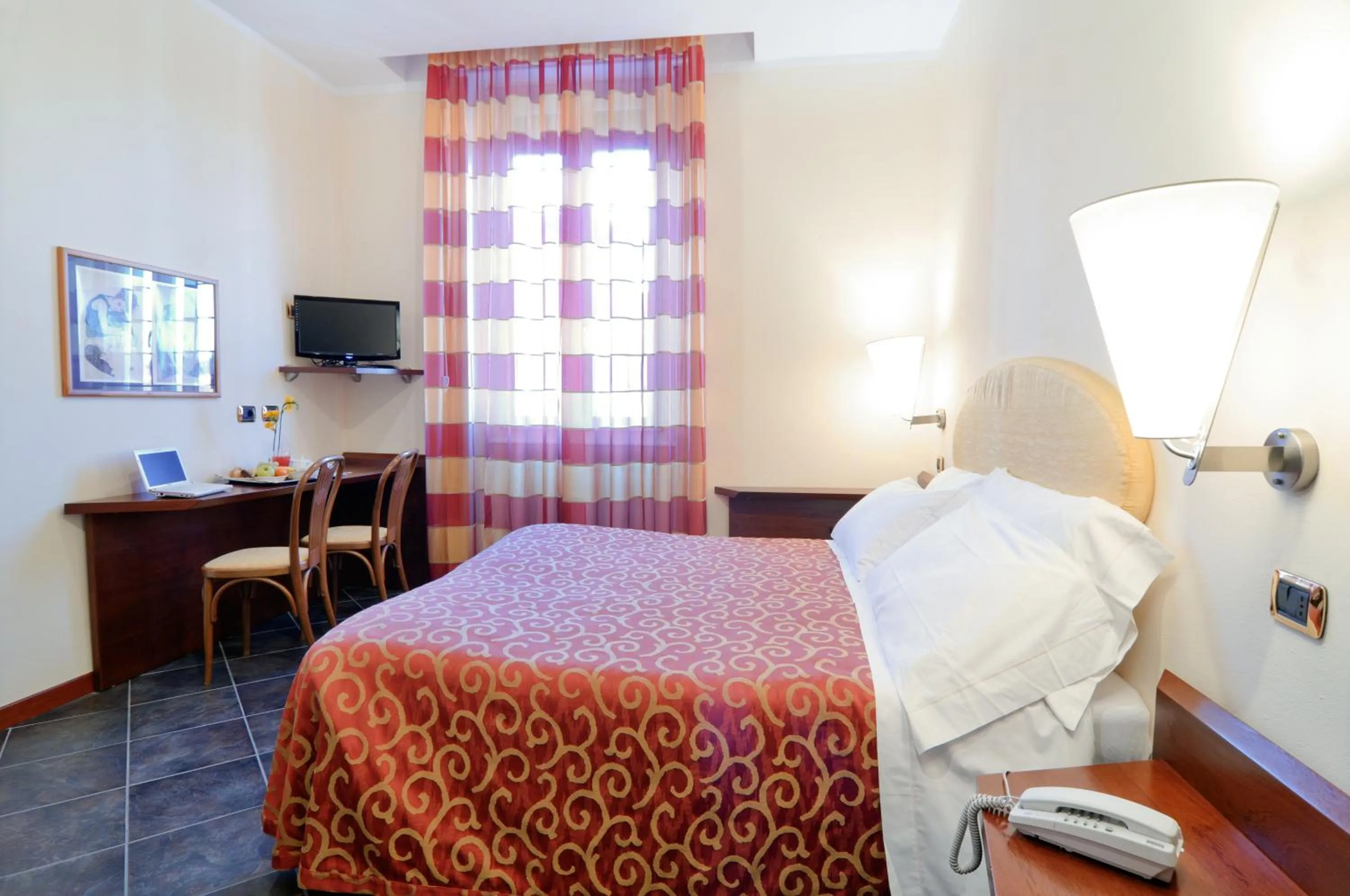 Photo of the whole room, Bed in Antico Albergo Madonna