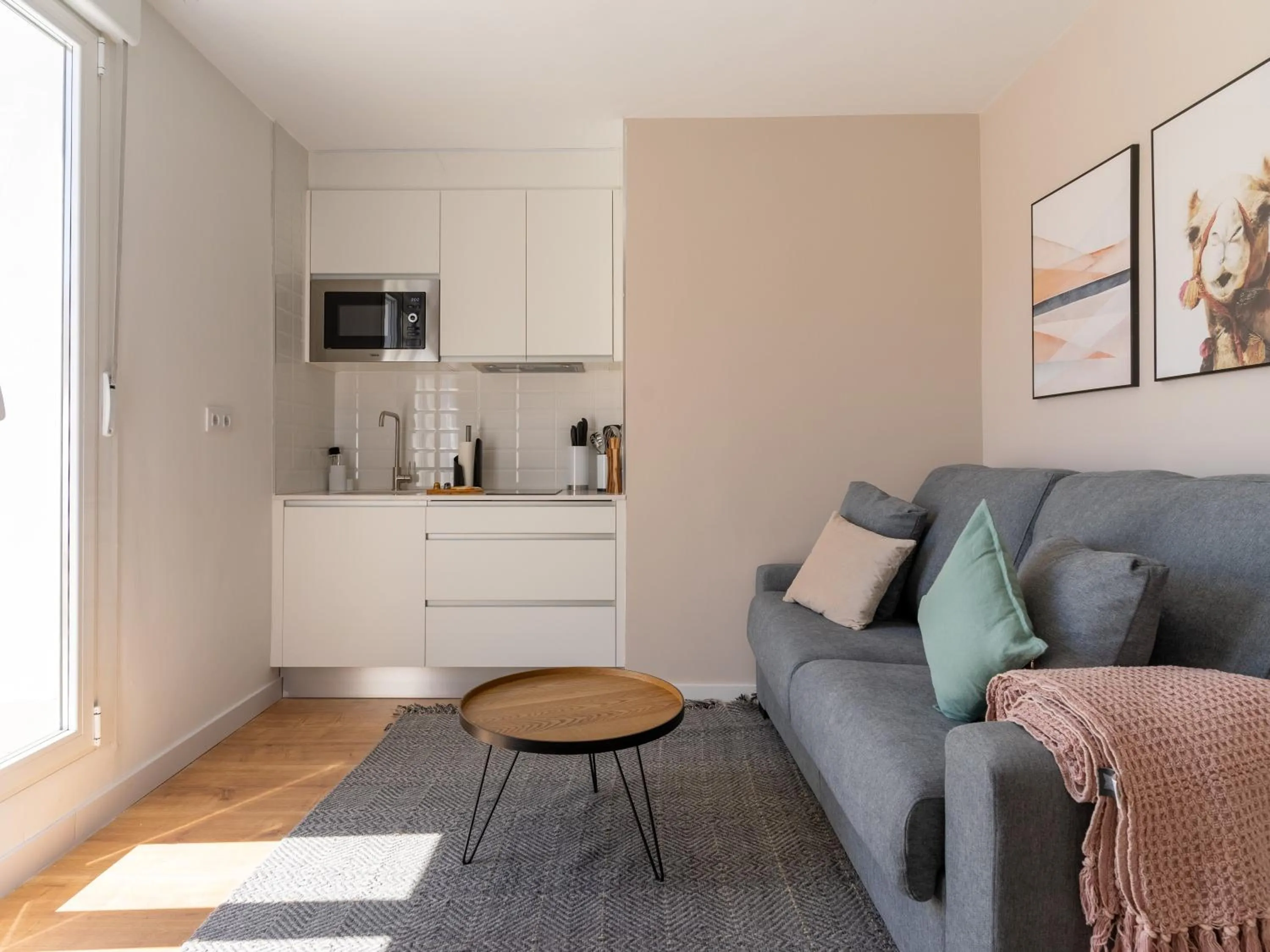 Kitchen or kitchenette in Limehome Madrid Calle de Fomento - estancia temporal