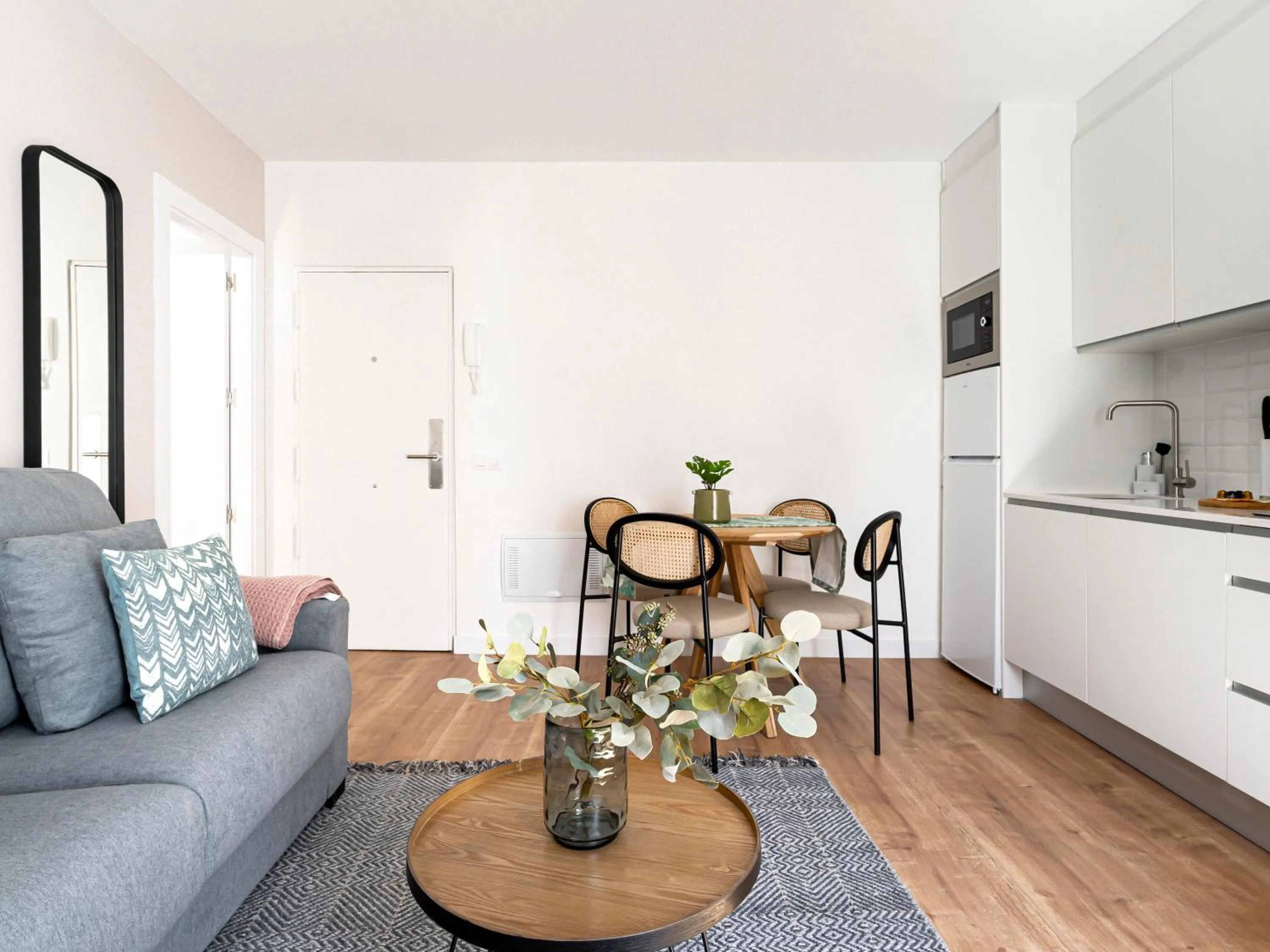 Kitchen or kitchenette in Limehome Madrid Calle de Fomento - estancia temporal