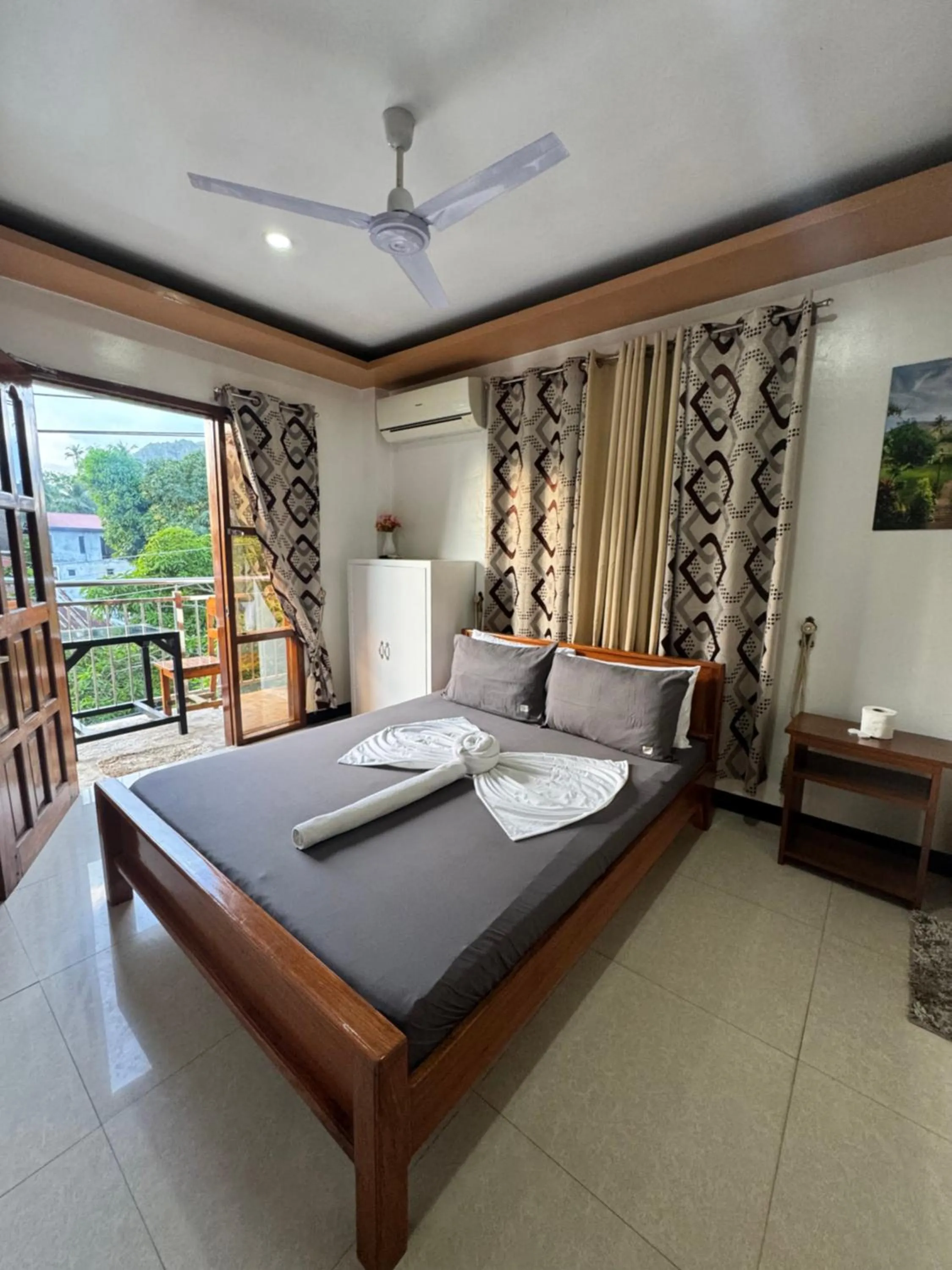 Bed in Buena's Haven Travelodge